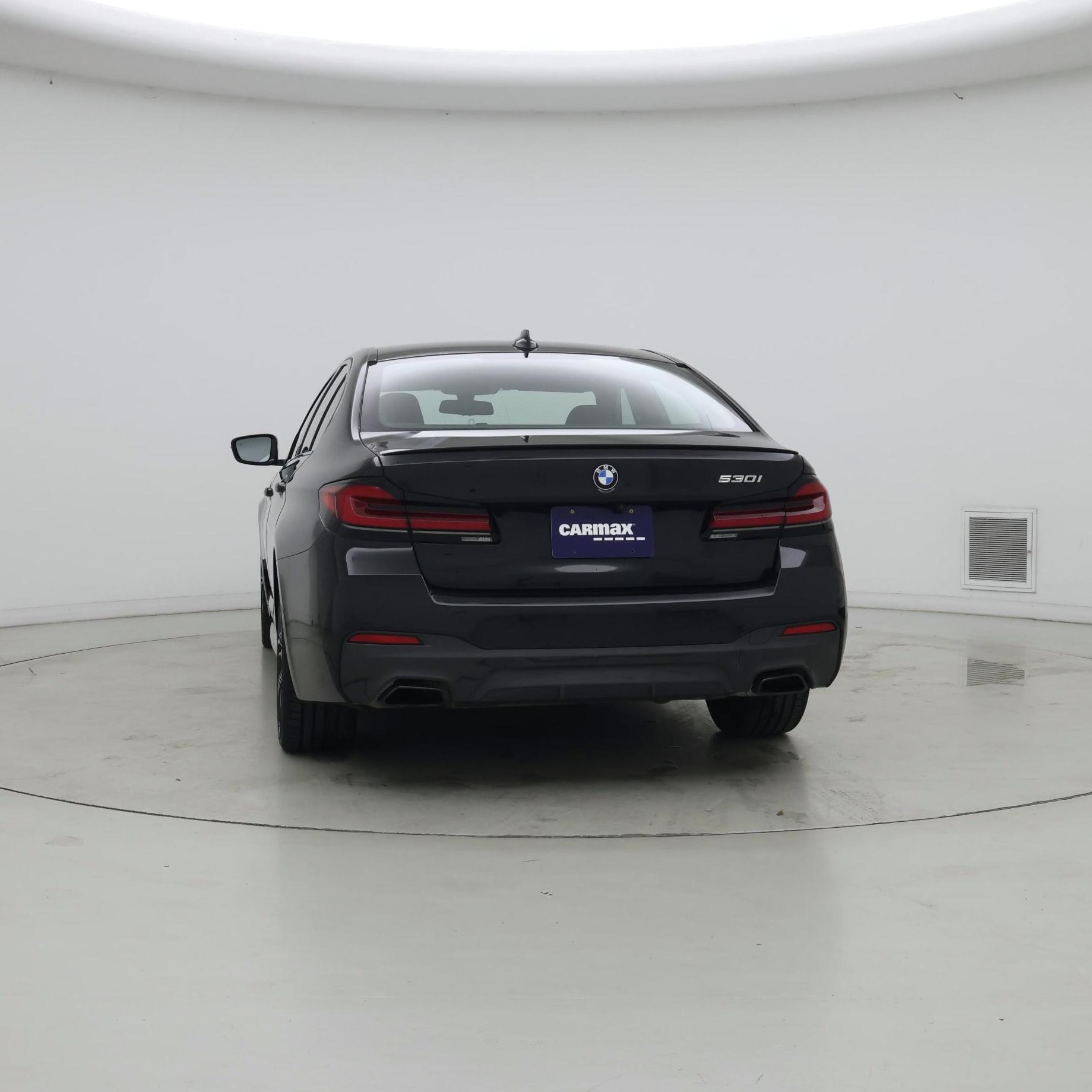 Thumbnail: 2023 BMW 5 Series - 6