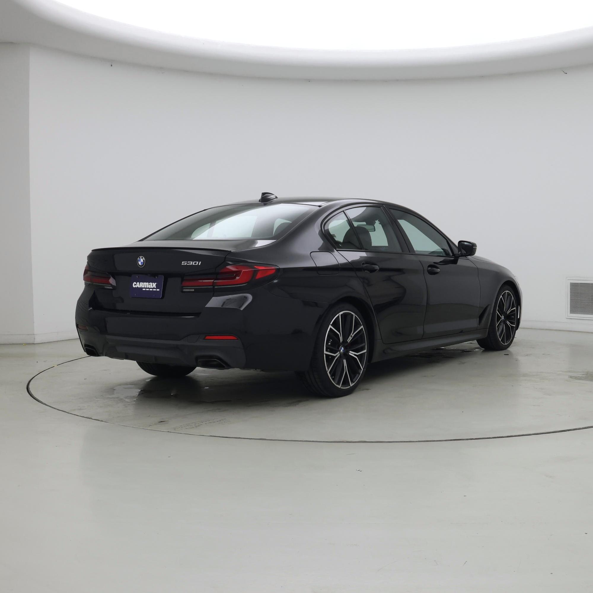 Thumbnail: 2023 BMW 5 Series - 8