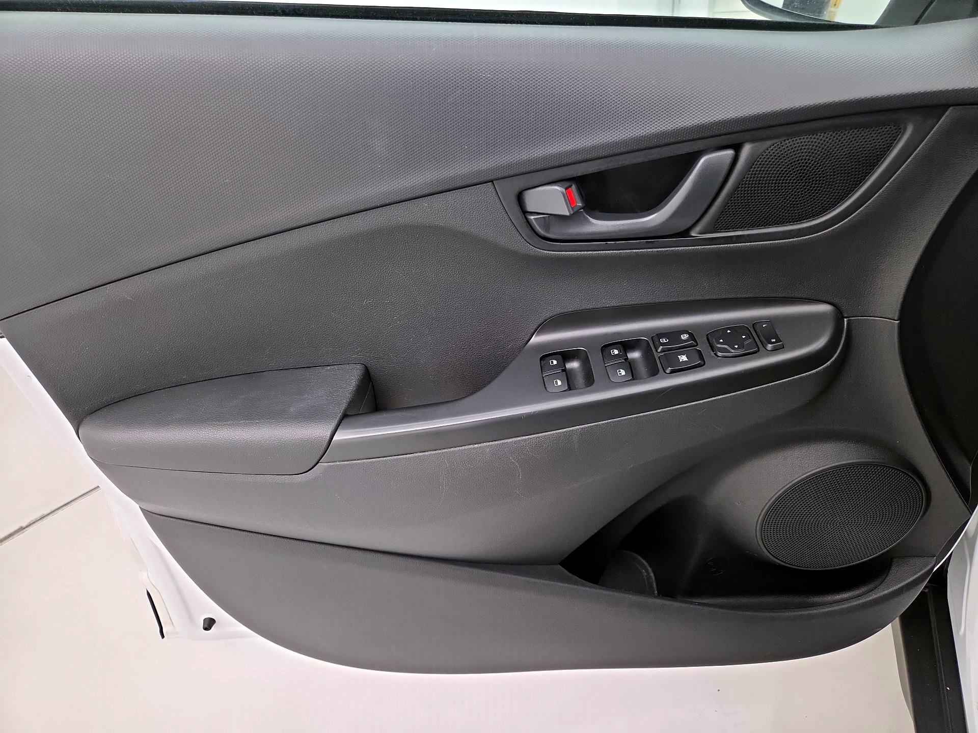 Thumbnail: 2023 Hyundai Kona - 12