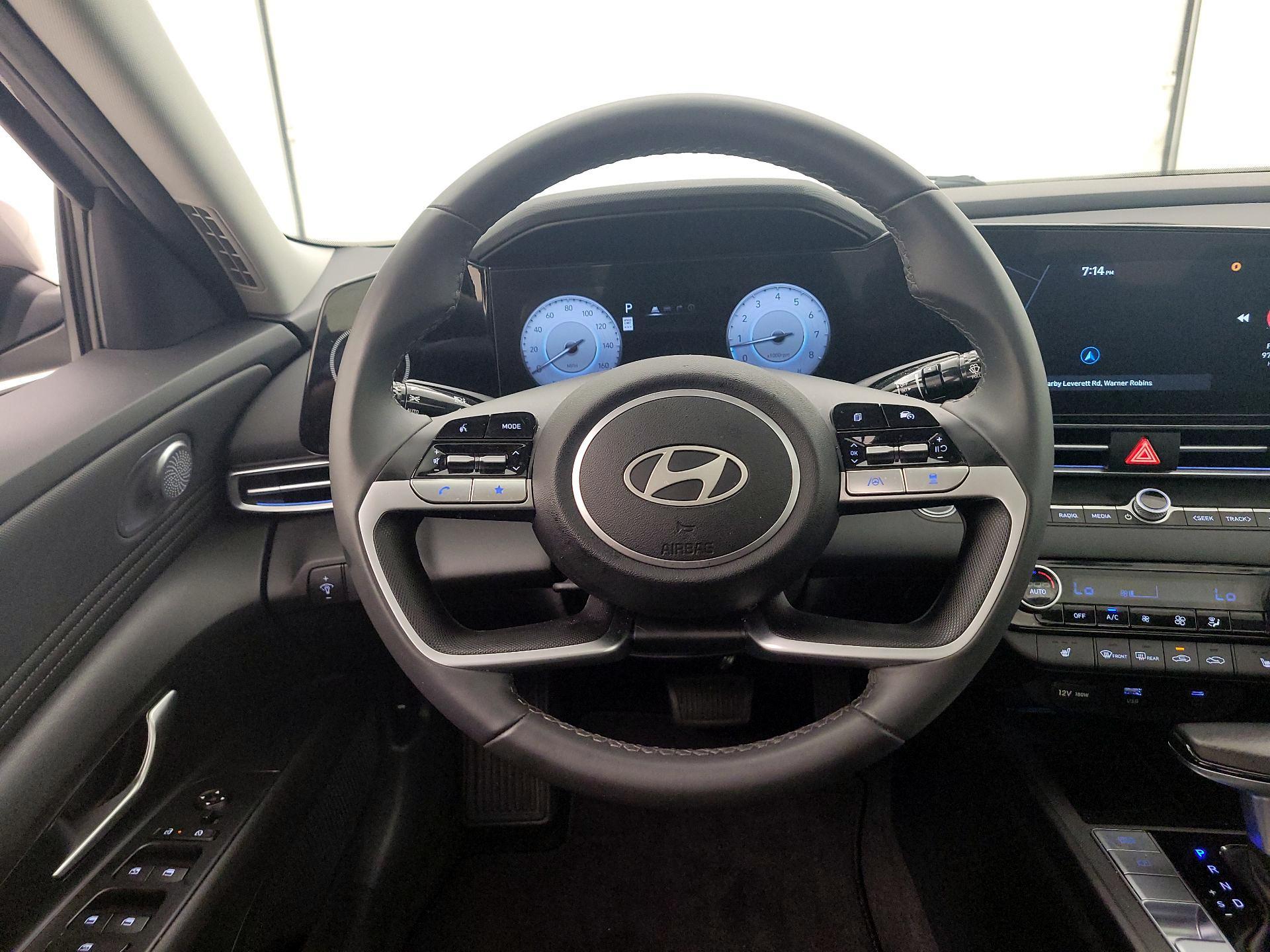 Thumbnail: 2025 Hyundai Elantra - 10