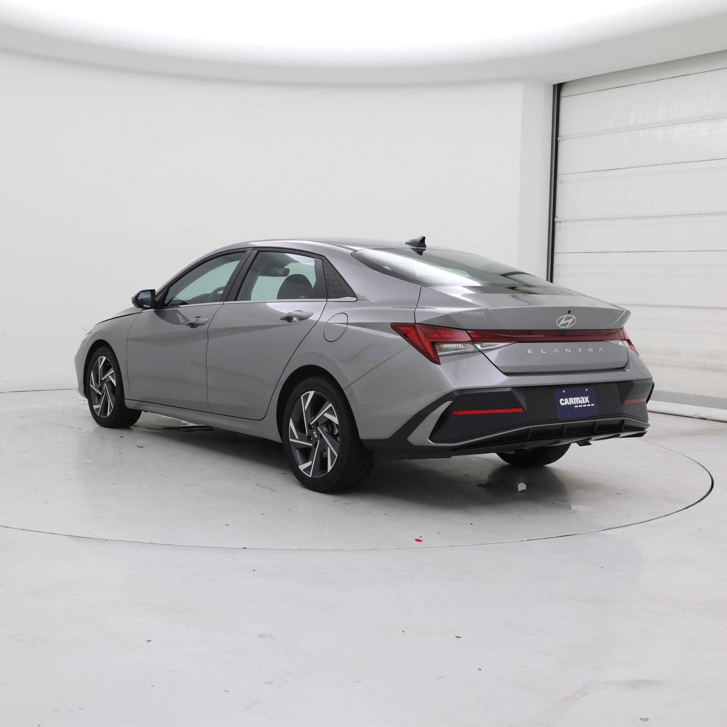 Thumbnail: 2025 Hyundai Elantra - 2