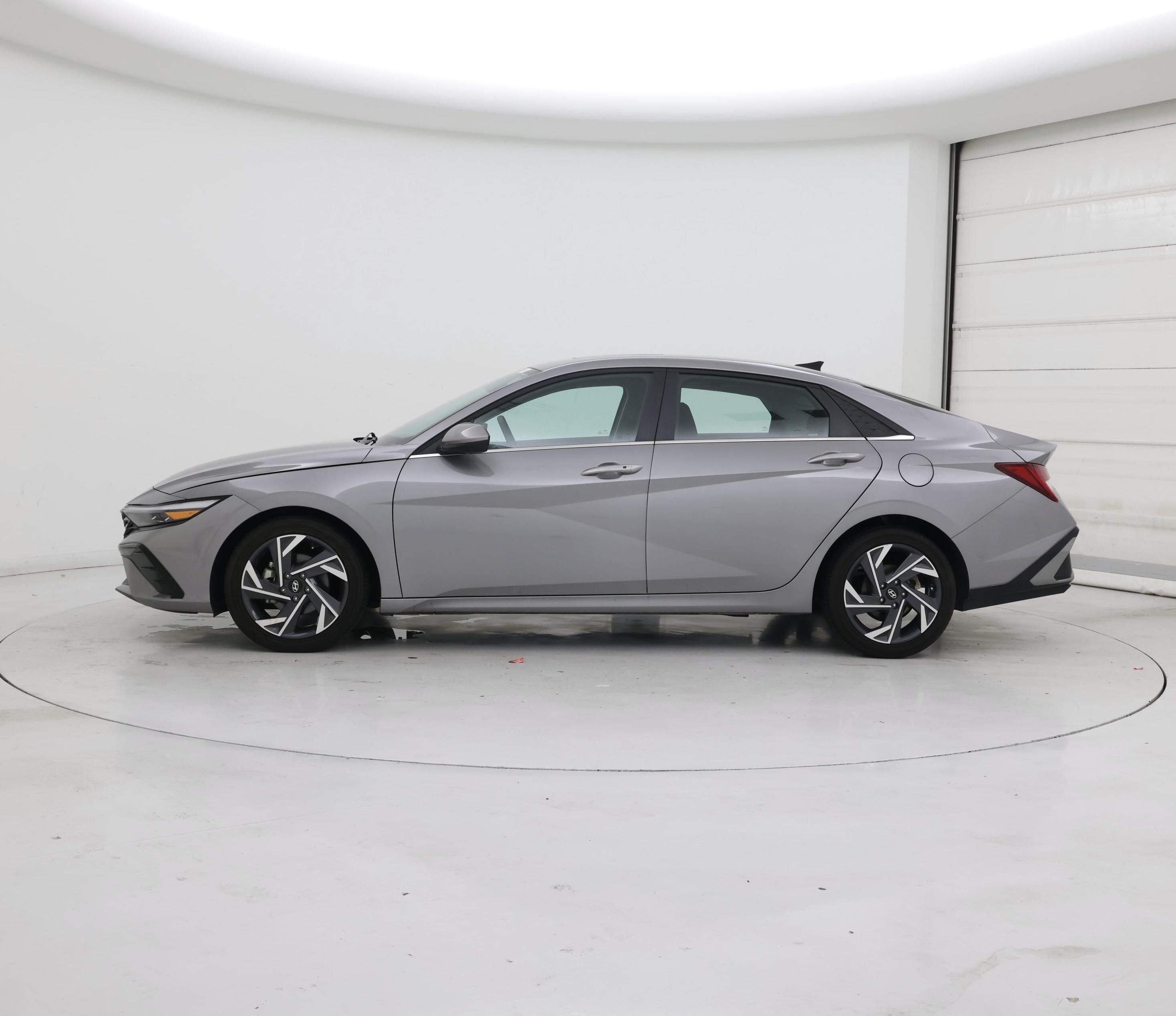Thumbnail: 2025 Hyundai Elantra - 3