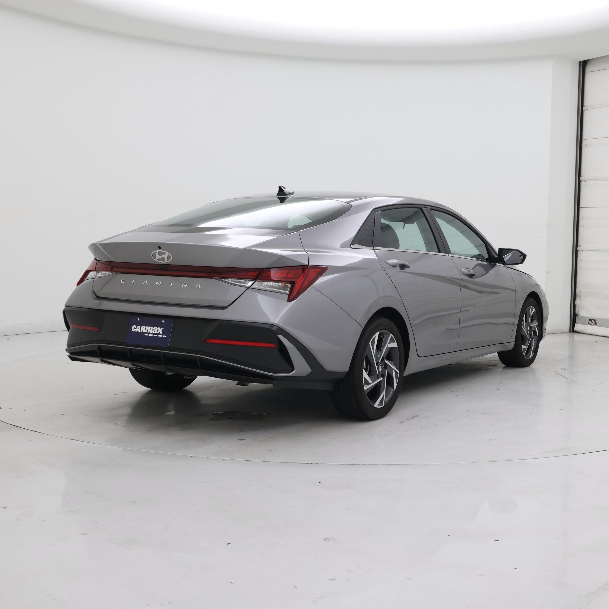 Thumbnail: 2025 Hyundai Elantra - 8