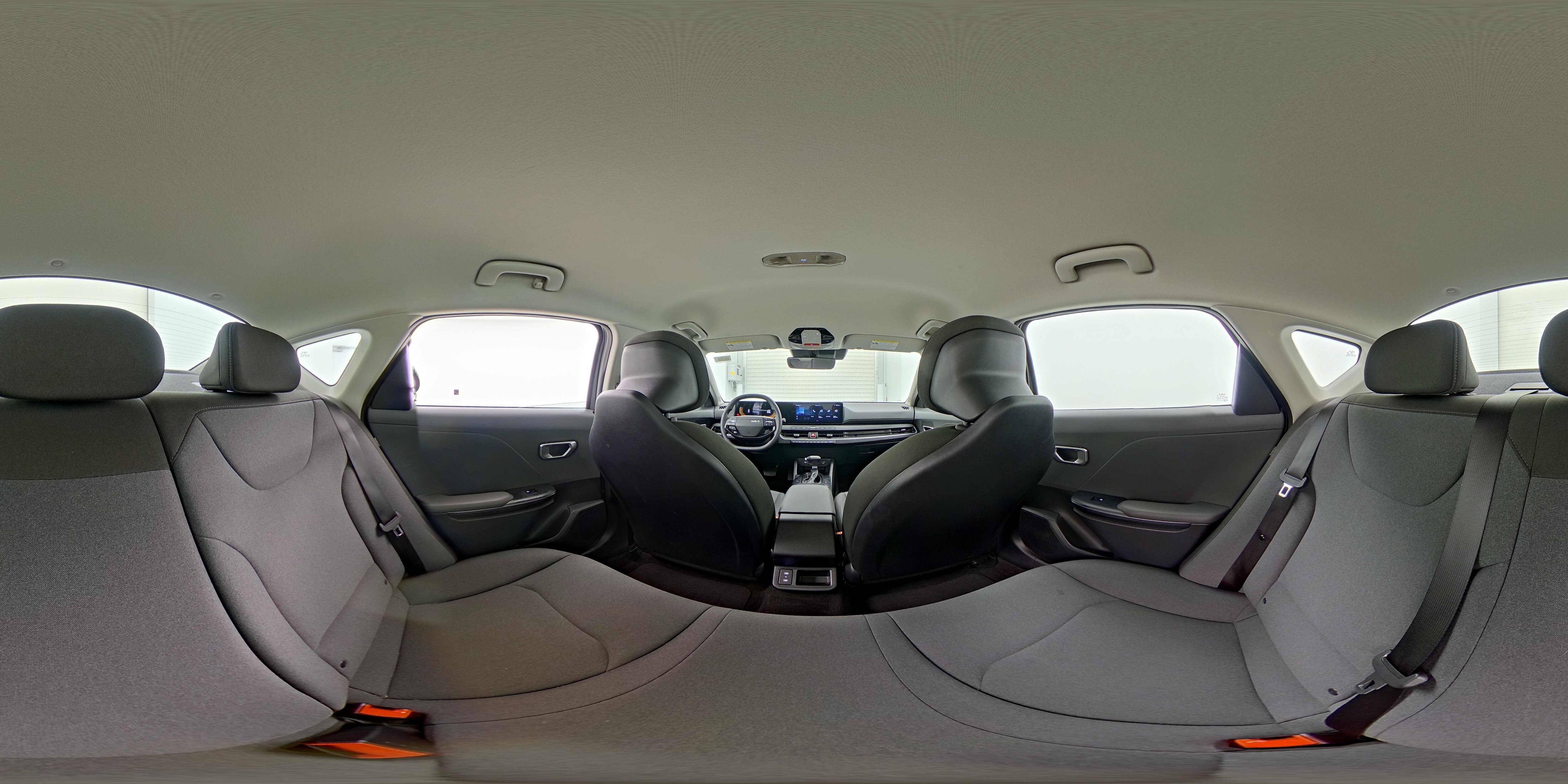 2025 Kia K4 LXS - Photo 25