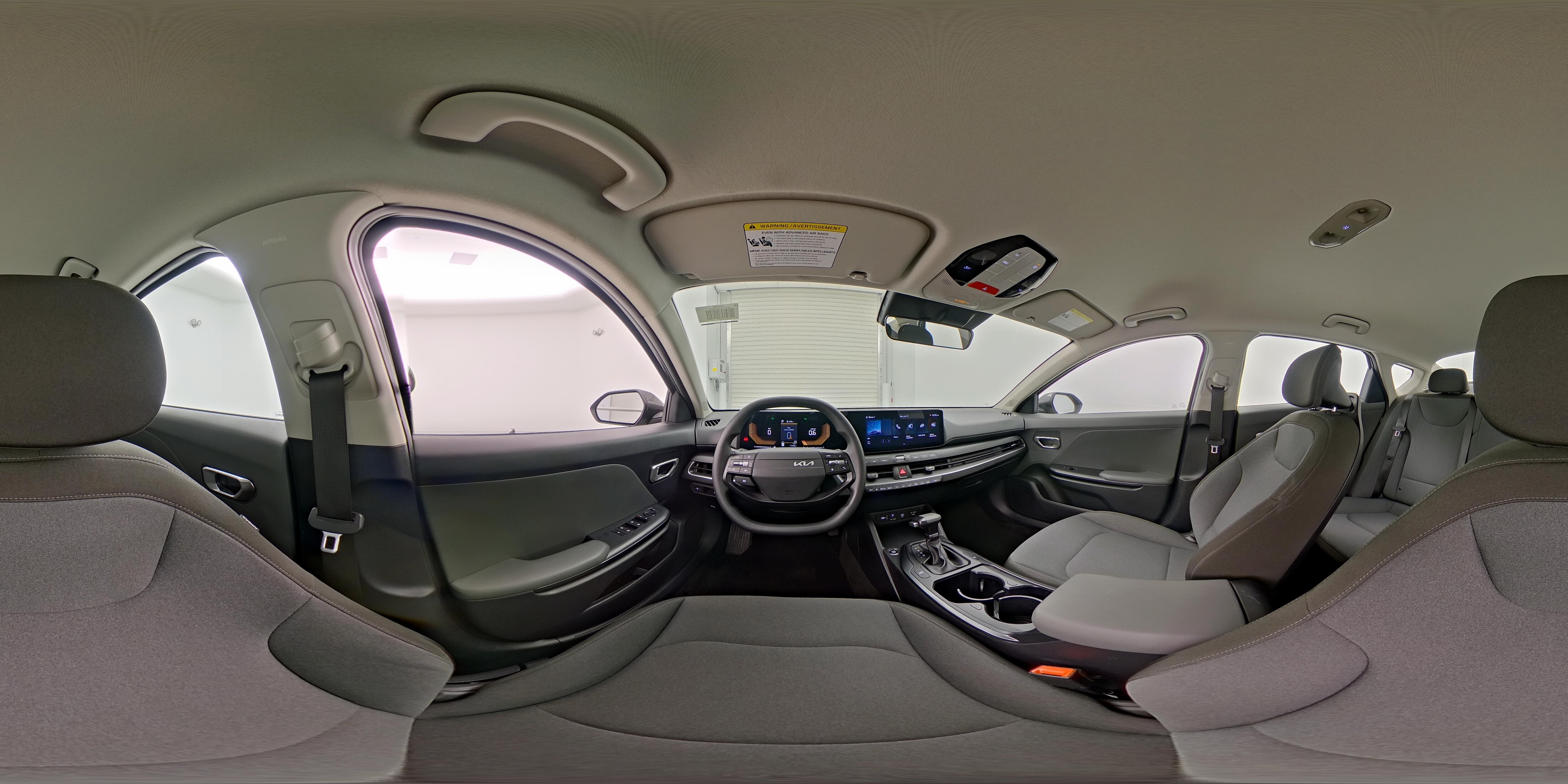 2025 Kia K4 LXS - Photo 26