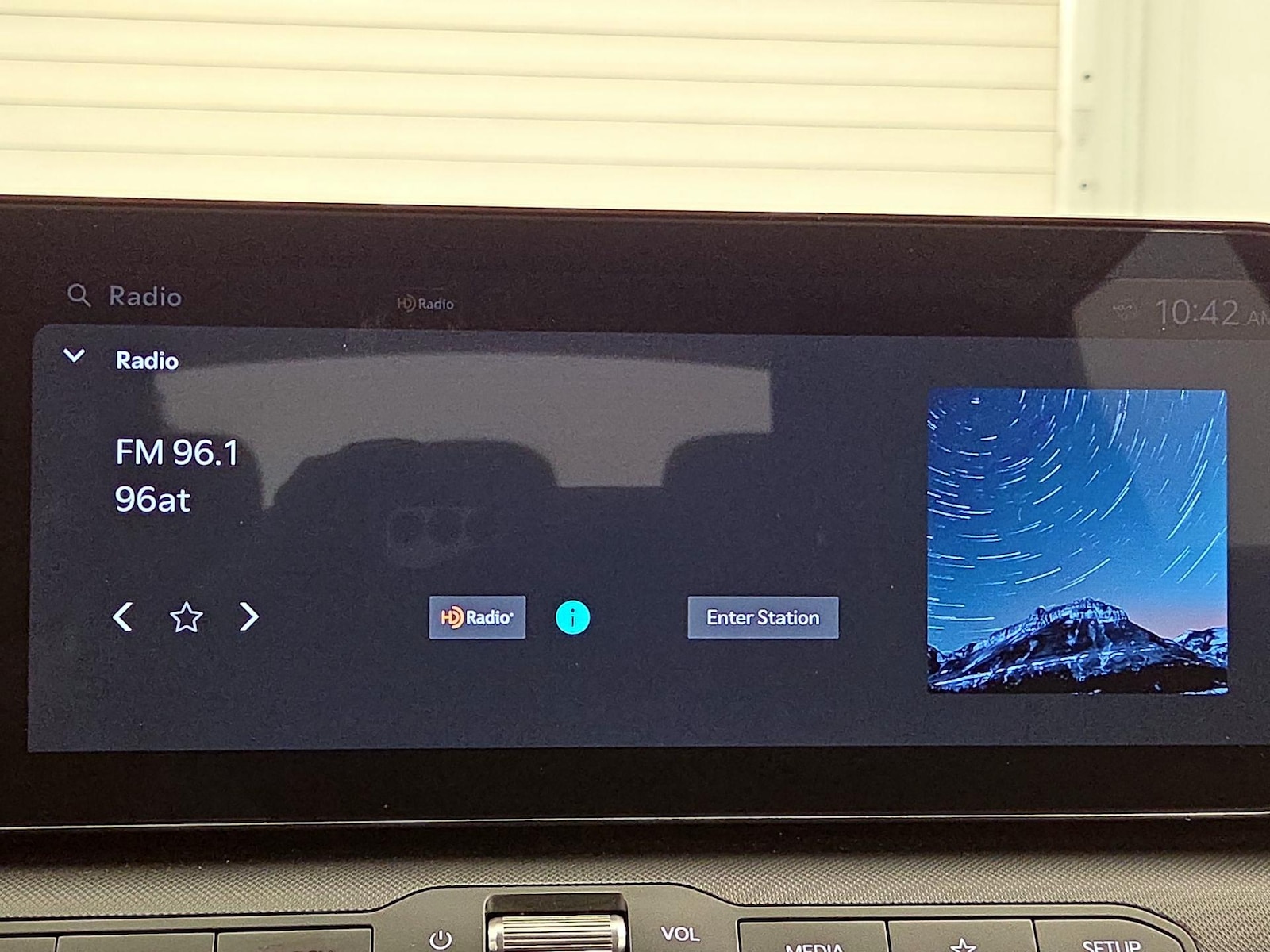 2025 Kia K4 LXS - Photo 16