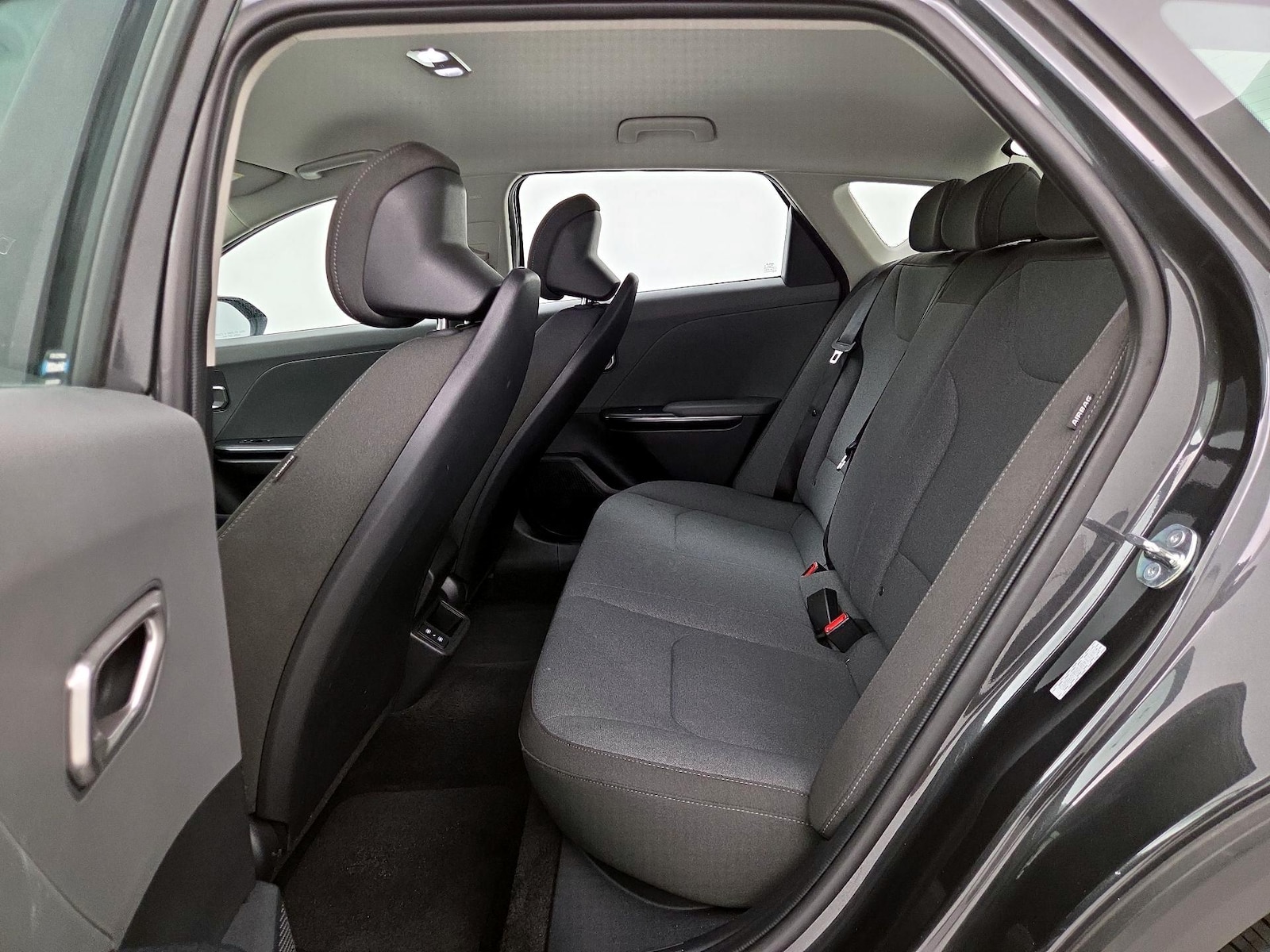 2025 Kia K4 LXS - Photo 20