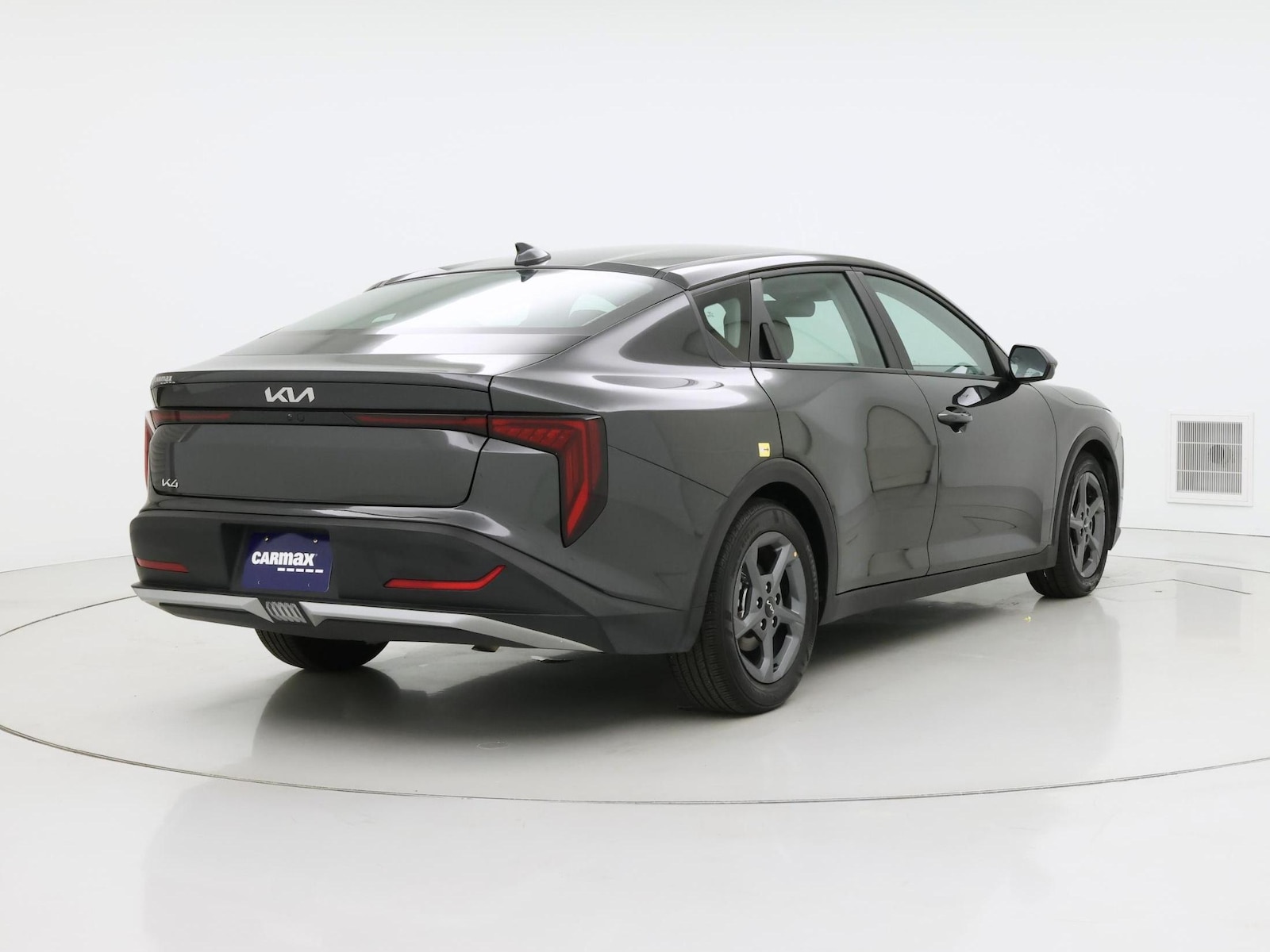 2025 Kia K4 LXS - Photo 9