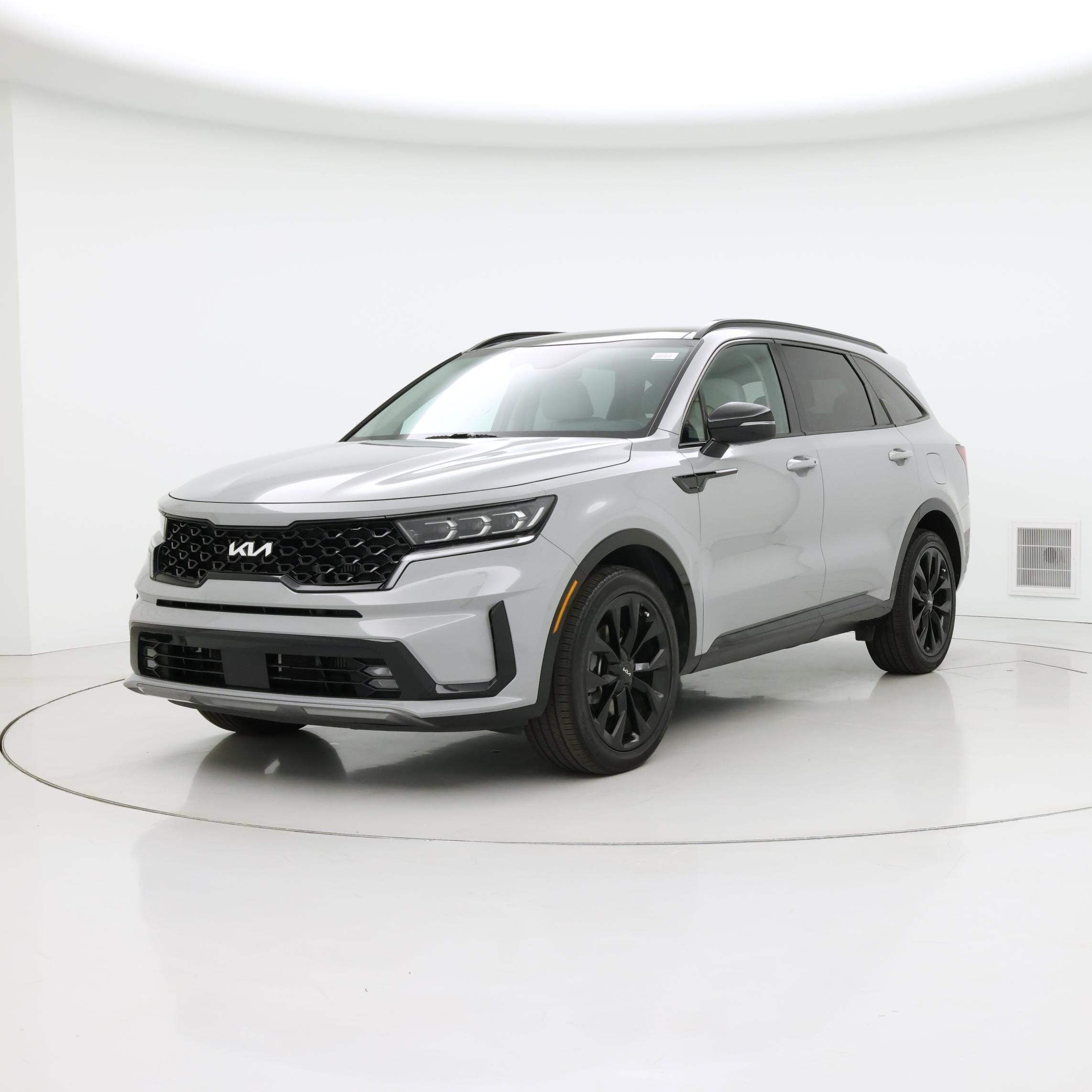 Thumbnail: 2023 Kia Sorento - 4