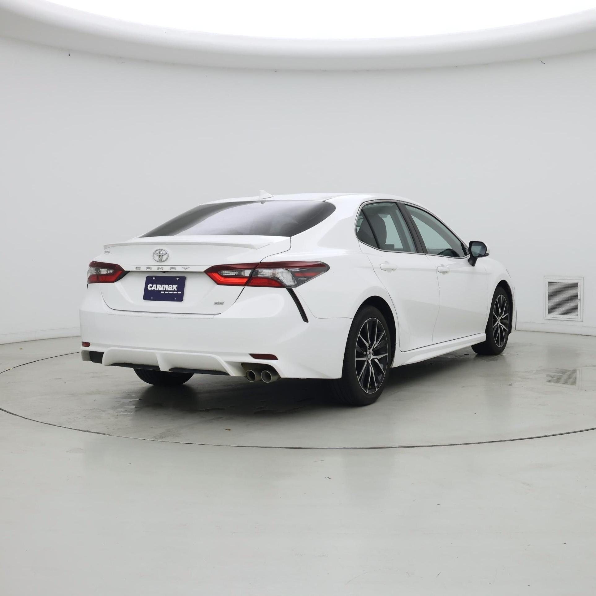 Thumbnail: 2022 Toyota Camry - 8