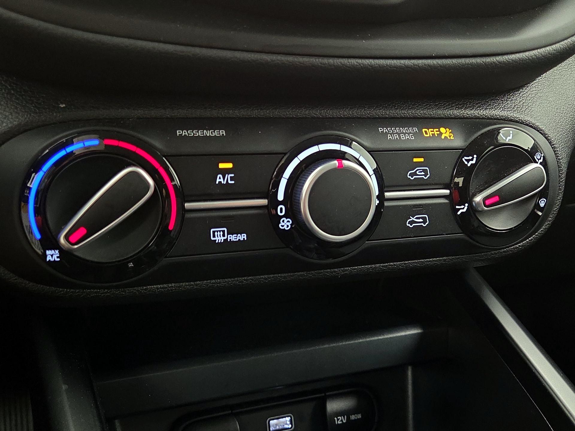 Thumbnail: 2025 Kia Soul - 16