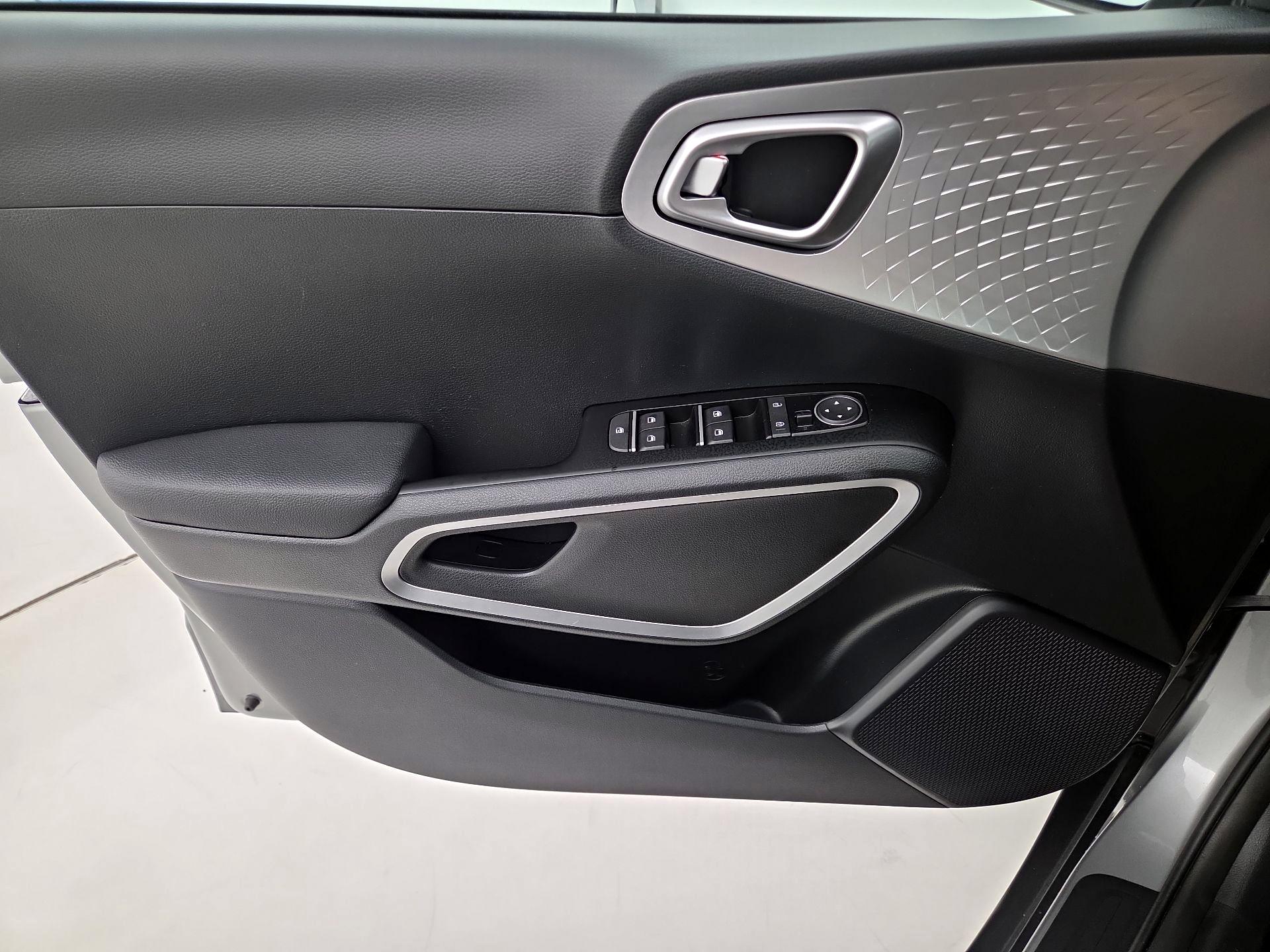 Thumbnail: 2025 Kia Soul - 12