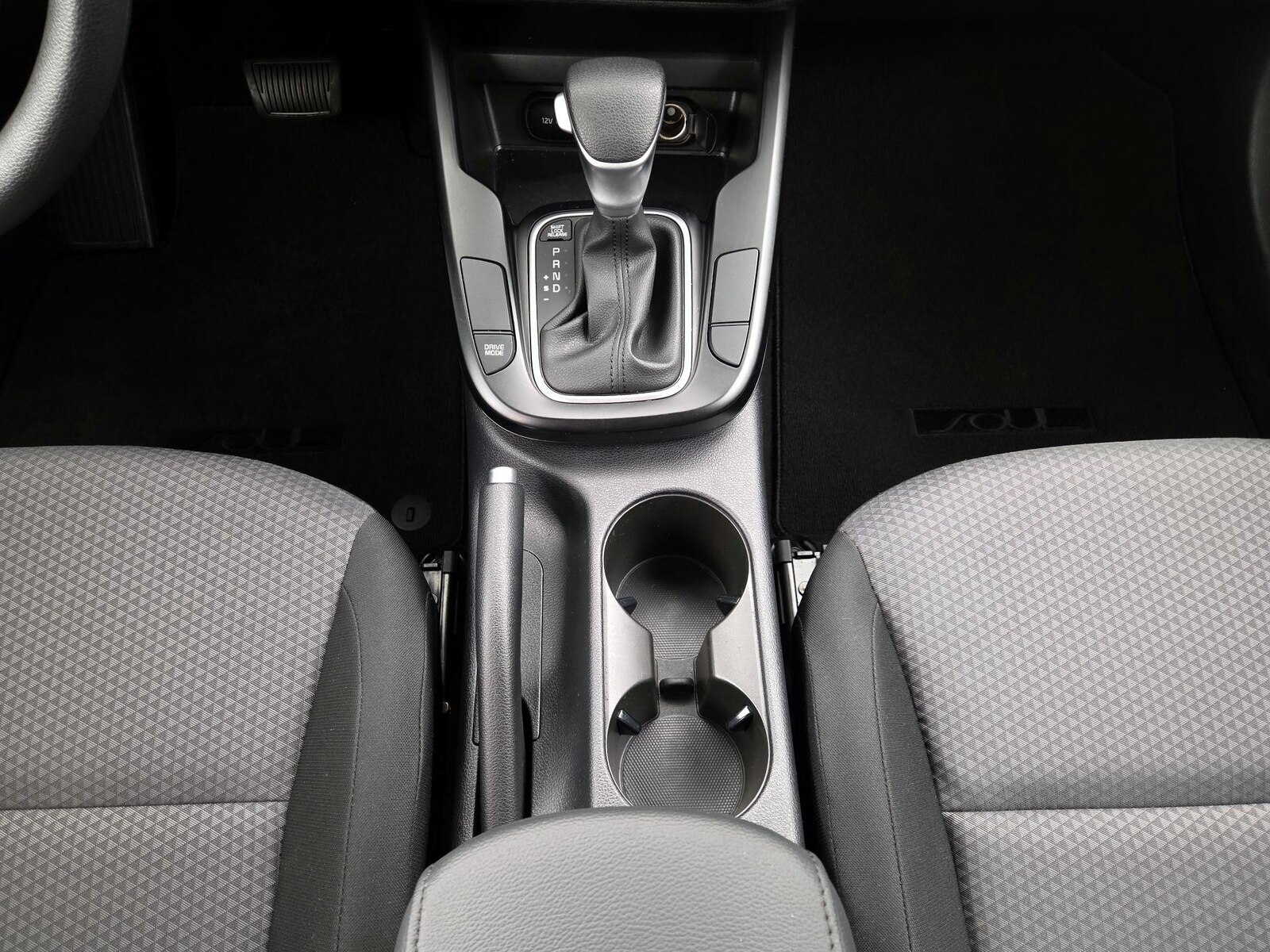 2025 Kia Soul LX - Photo 18