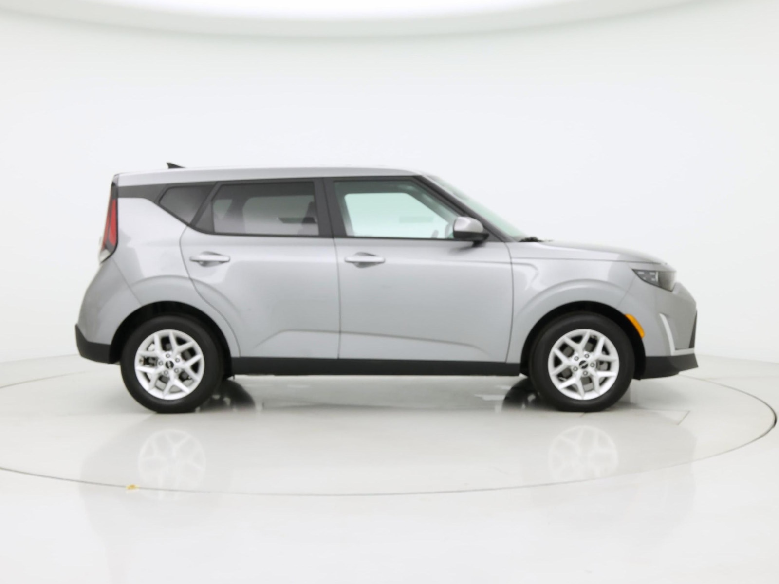 2025 Kia Soul LX - Photo 8
