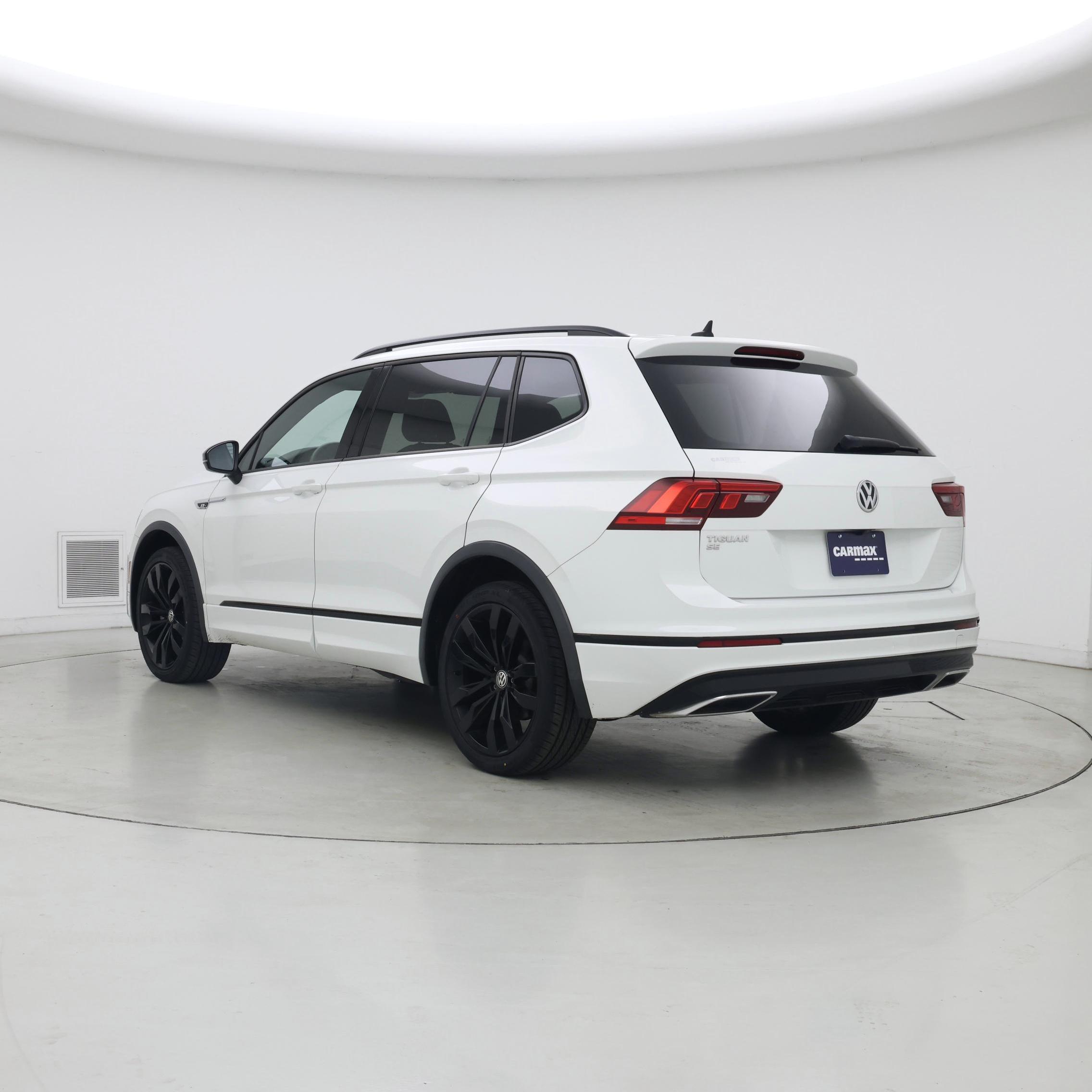 Thumbnail: 2021 Volkswagen Tiguan - 2