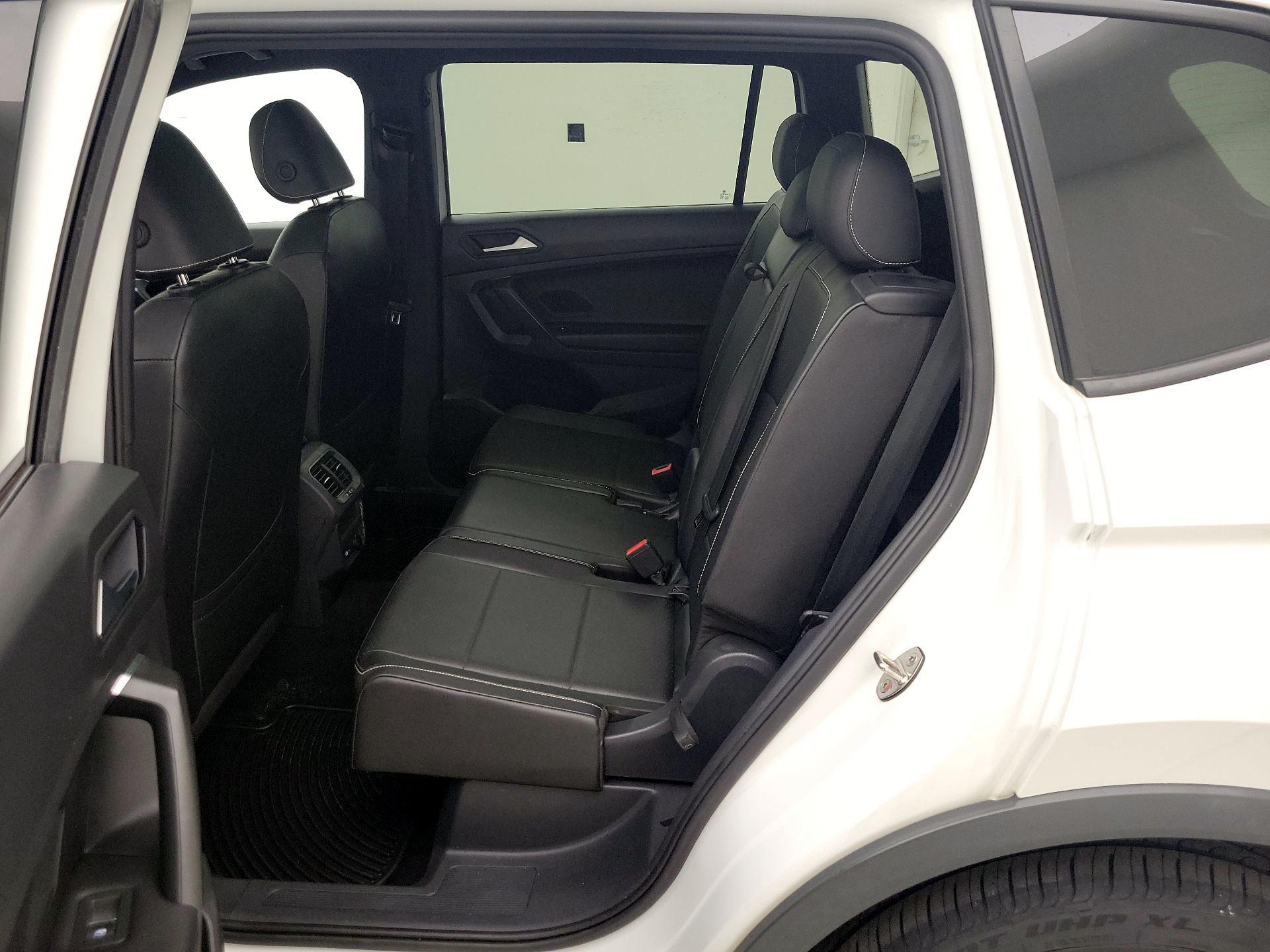 Thumbnail: 2021 Volkswagen Tiguan - 20