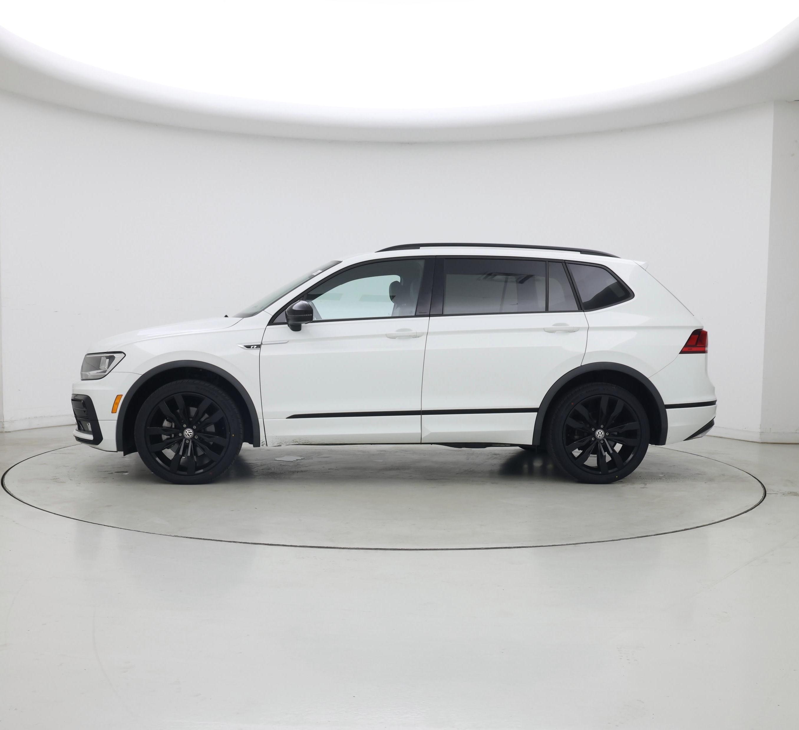 Thumbnail: 2021 Volkswagen Tiguan - 3