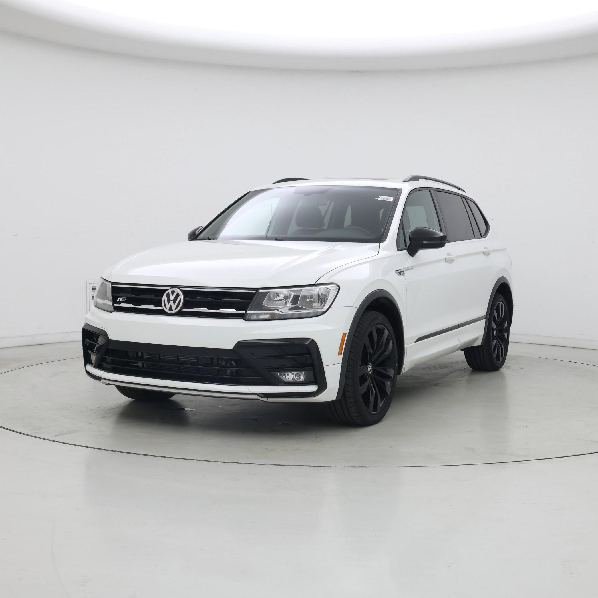 Thumbnail: 2021 Volkswagen Tiguan - 4