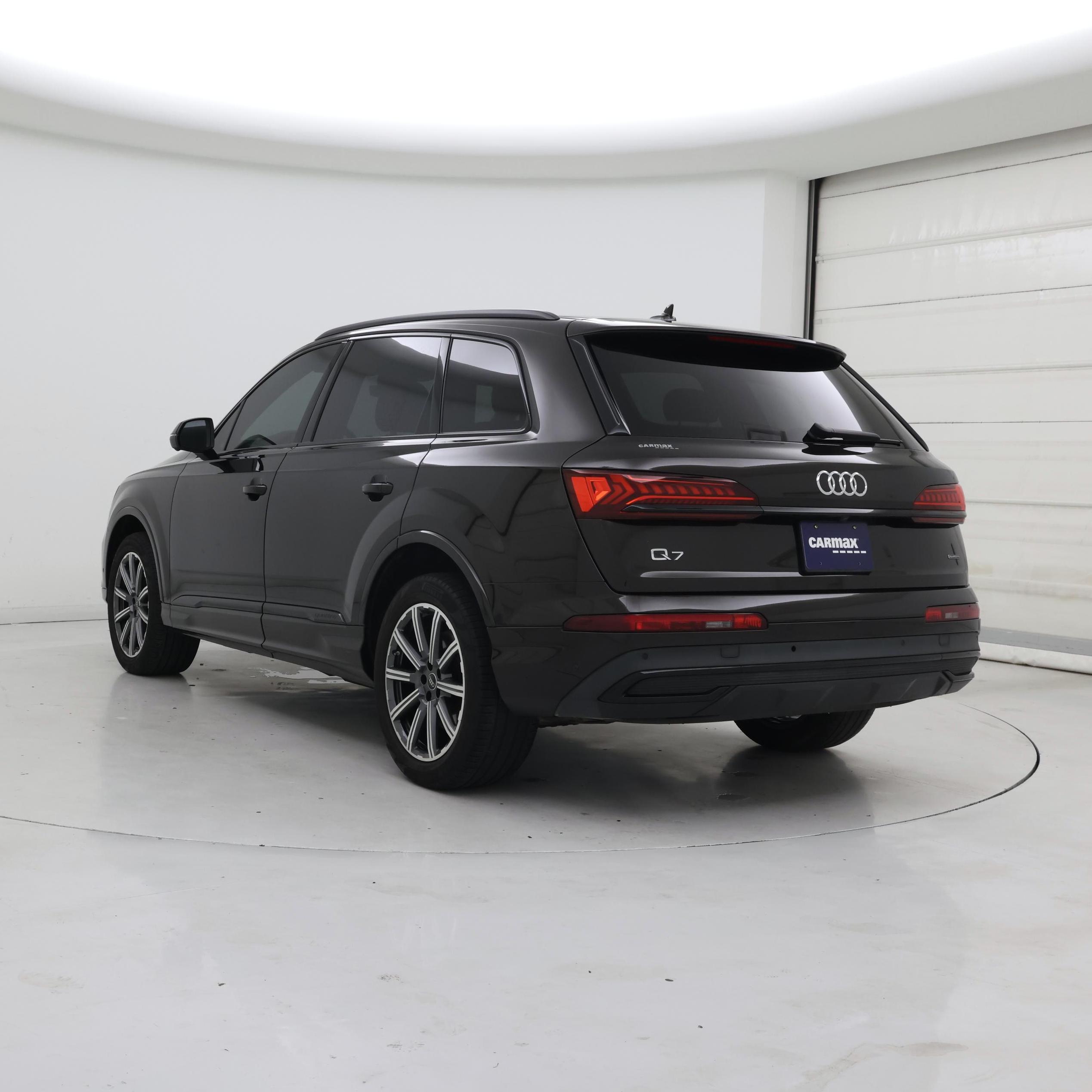 Thumbnail: 2023 Audi Q7 - 2