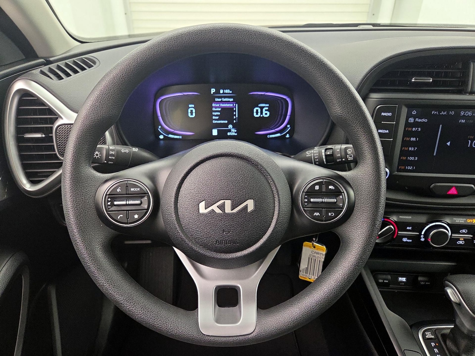 2025 Kia Soul LX - Photo 11