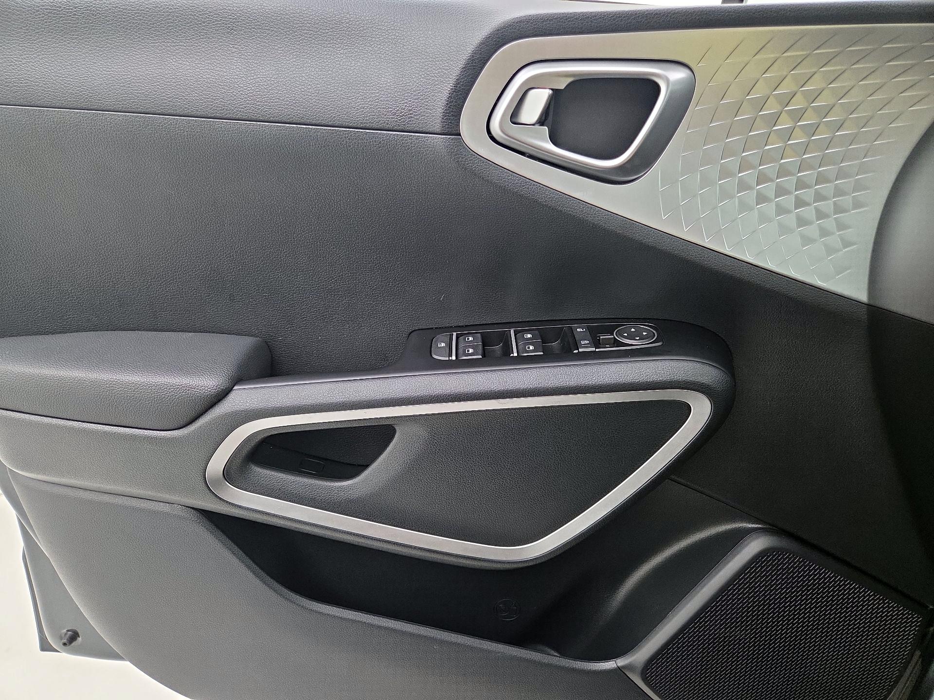 Thumbnail: 2025 Kia Soul - 12