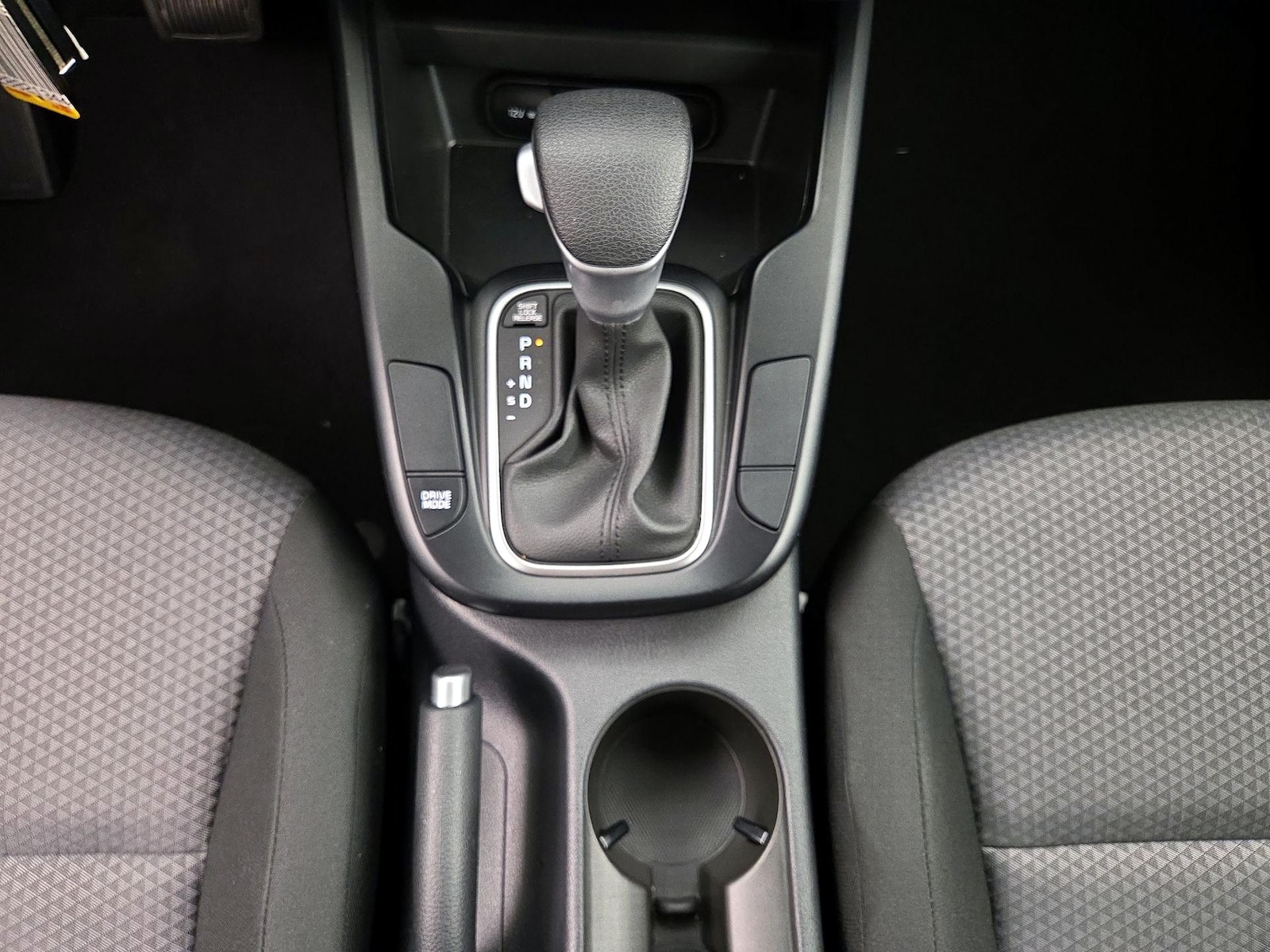 2025 Kia Soul LX - Photo 18