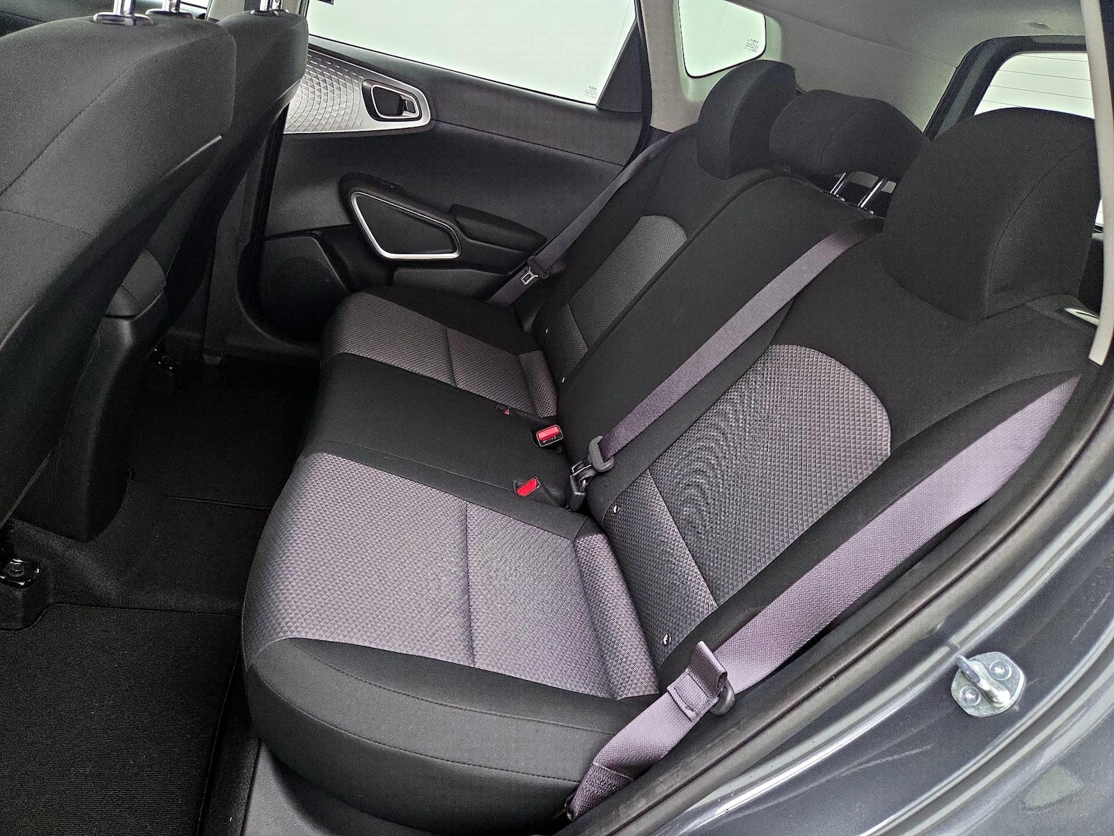 2025 Kia Soul LX - Photo 20