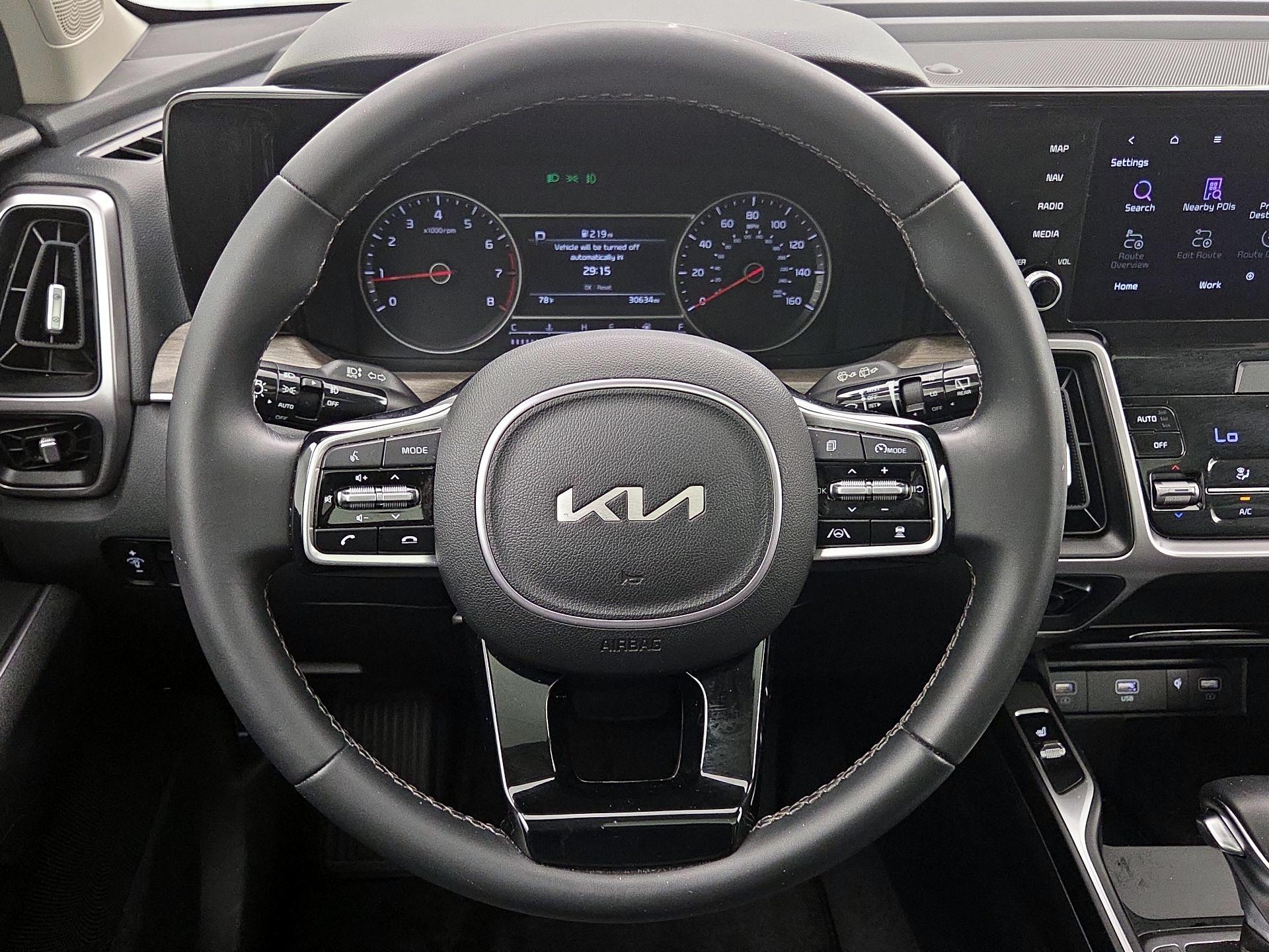 Thumbnail: 2023 Kia Sorento - 10