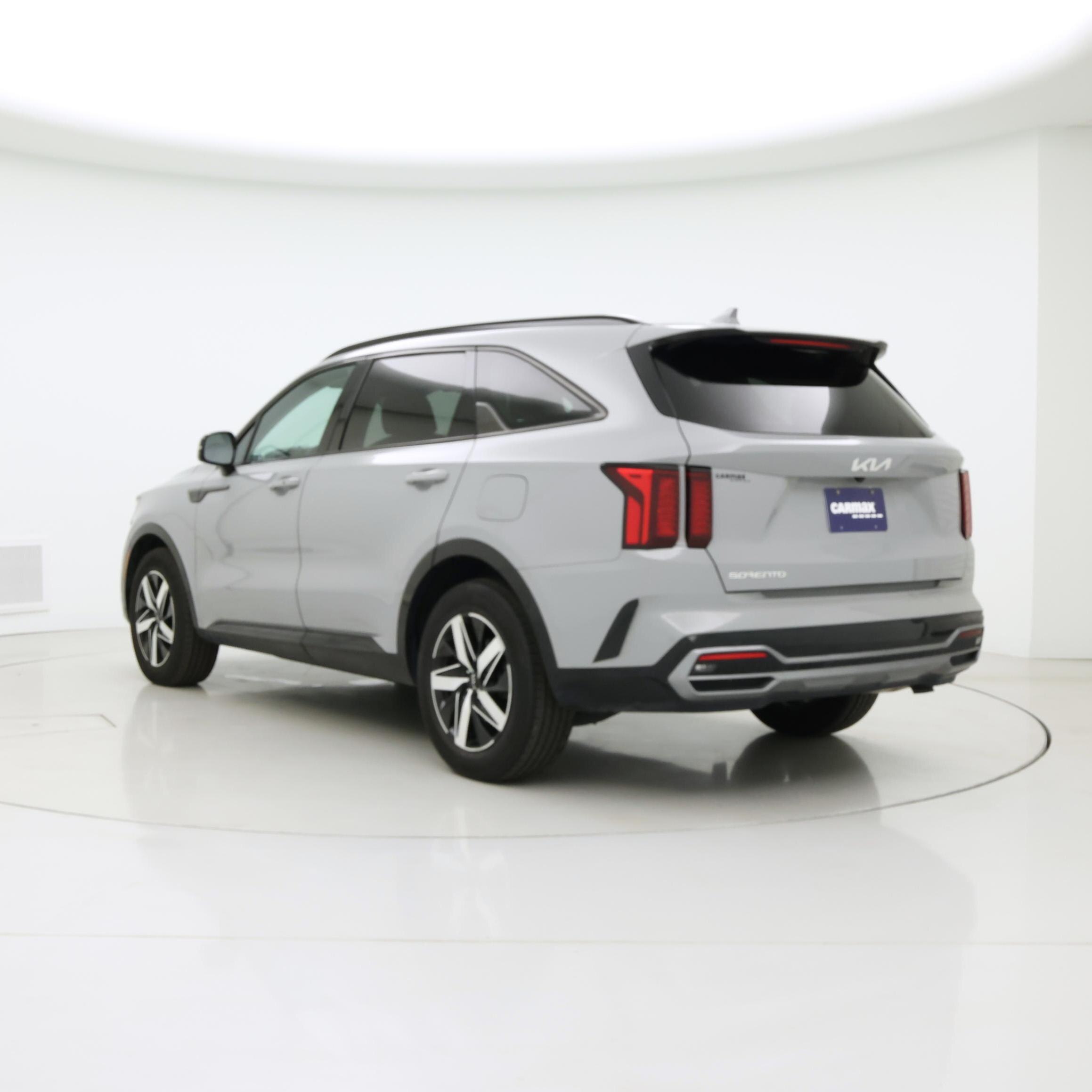 Thumbnail: 2023 Kia Sorento - 2