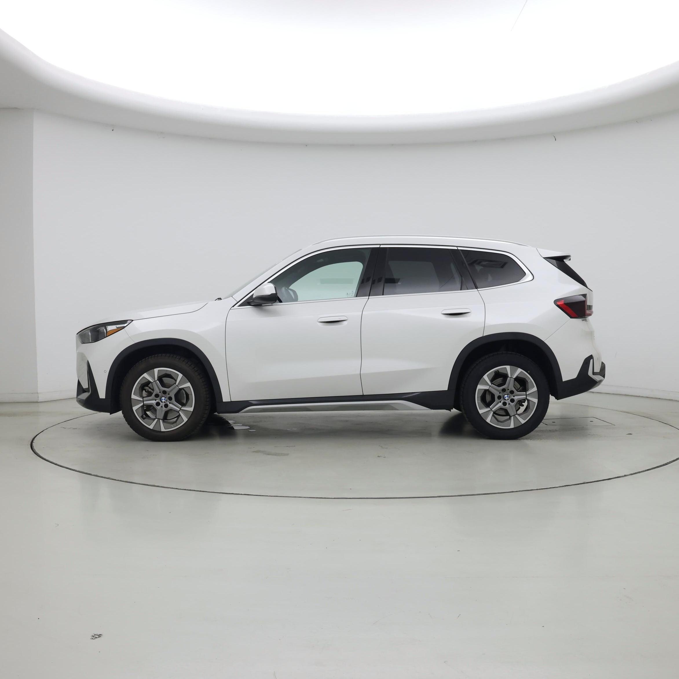 Thumbnail: 2025 BMW X1 - 3