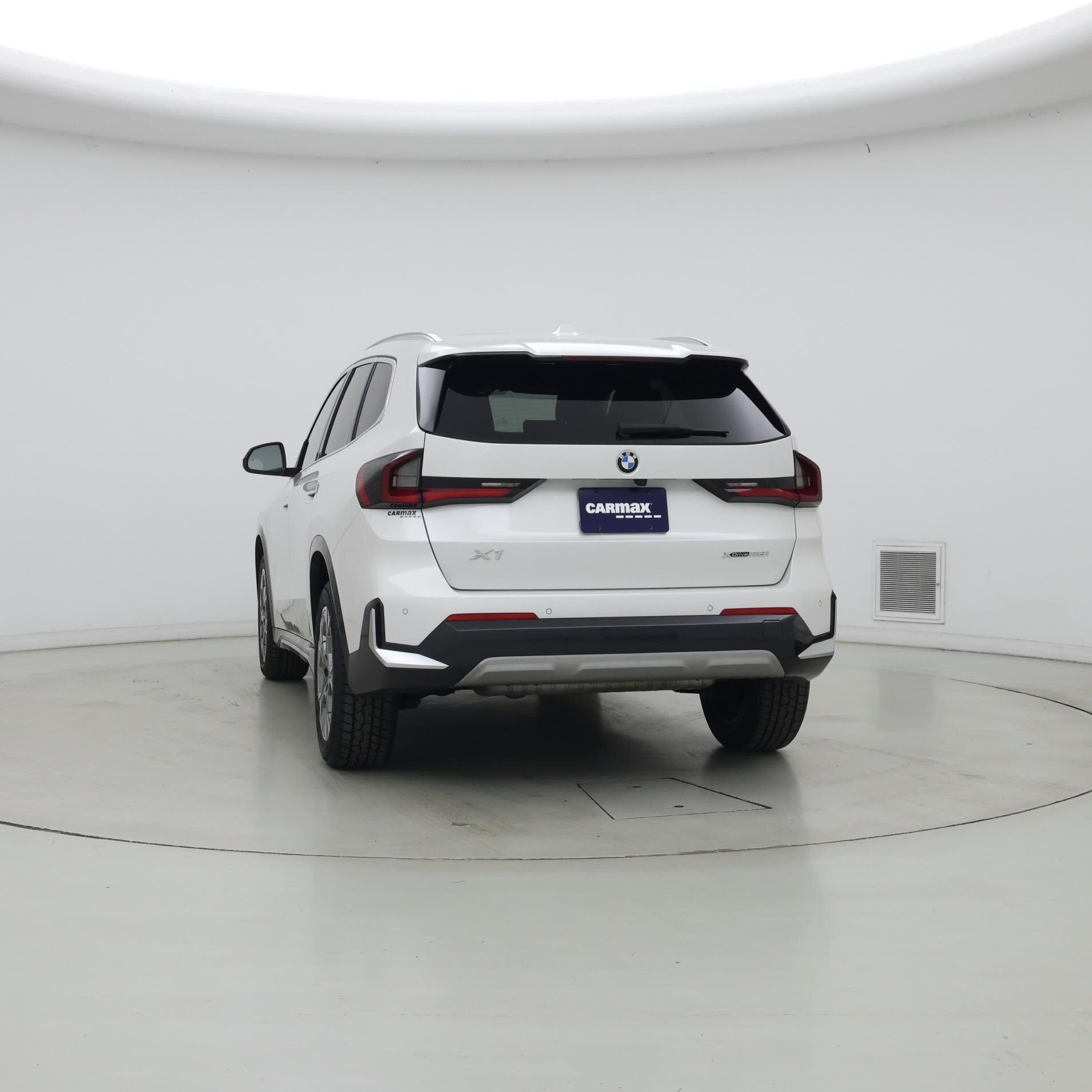 Thumbnail: 2025 BMW X1 - 6
