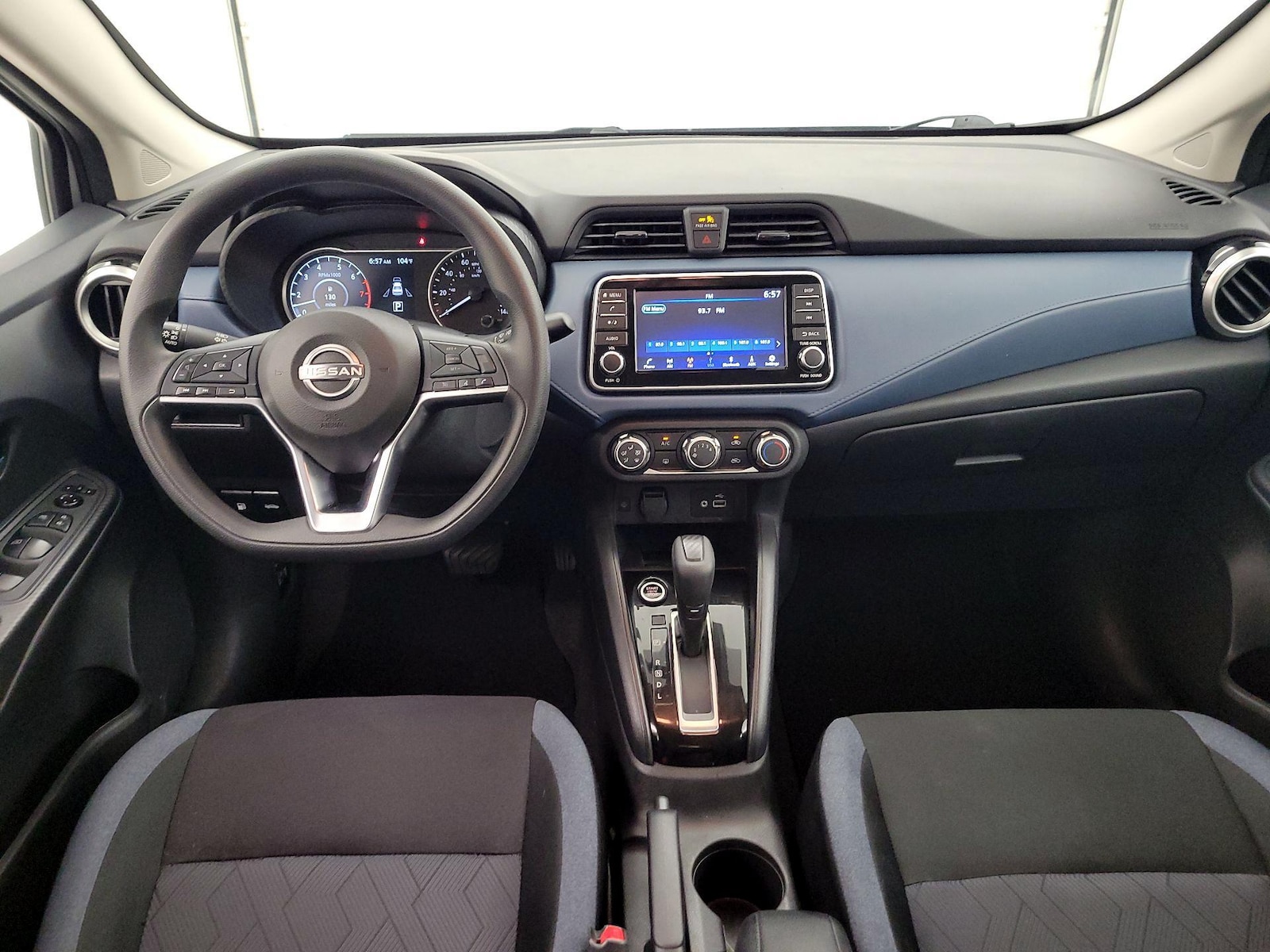2025 Nissan Versa Sedan SV - Photo 8