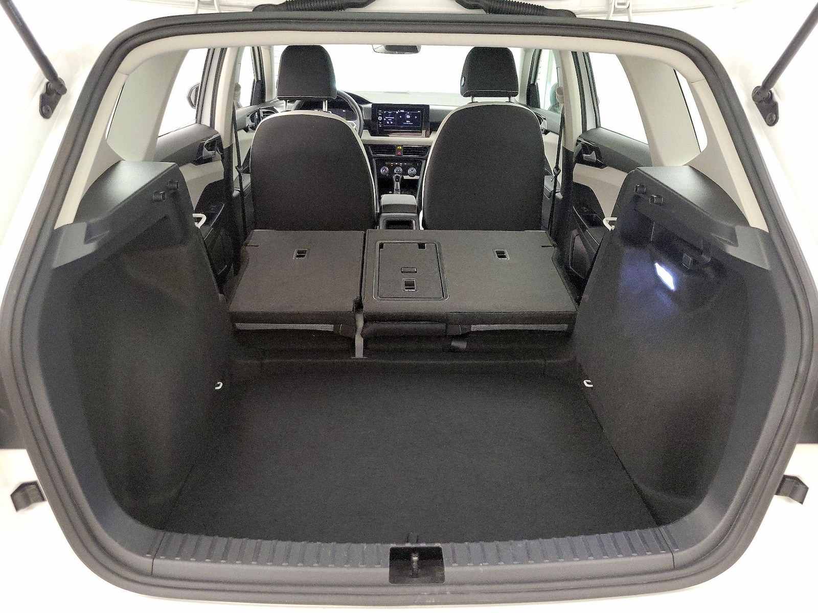 2025 Volkswagen Taos S - Photo 22