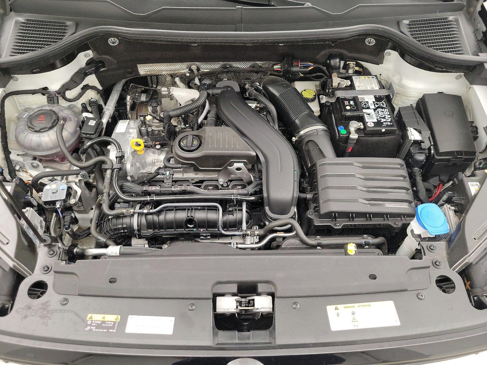 2025 Volkswagen Taos S - Photo 23