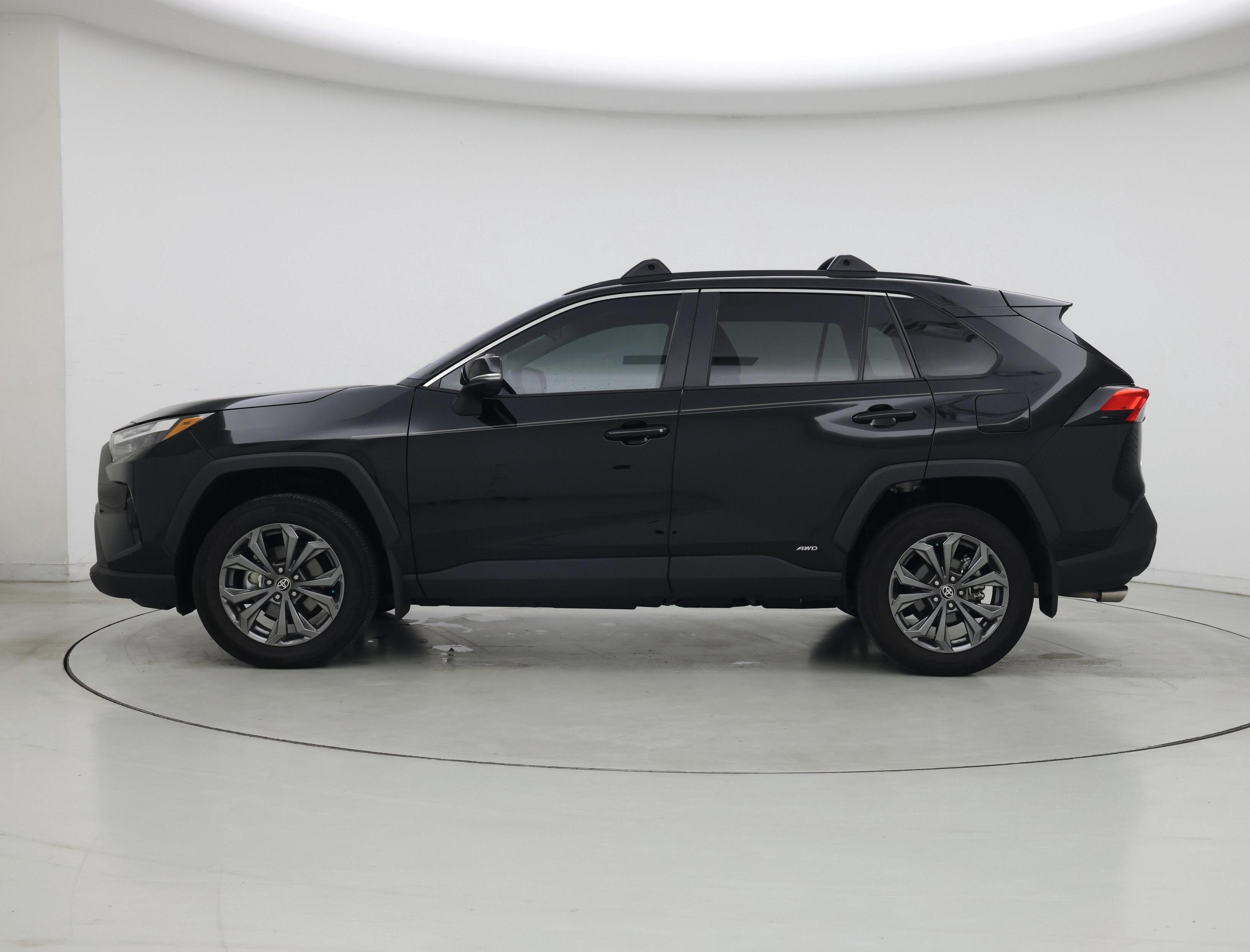 Thumbnail: 2025 Toyota RAV4 - 3