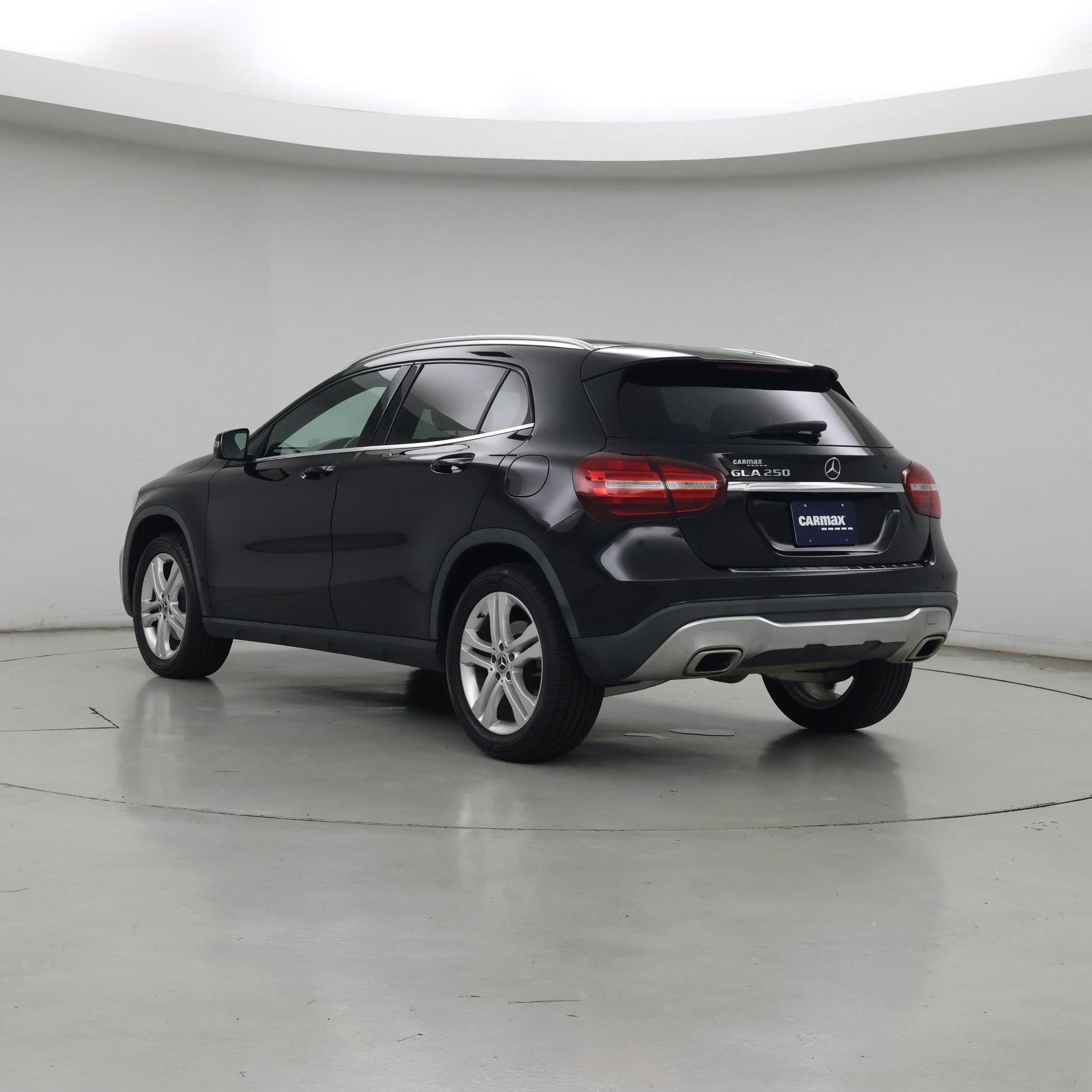 Thumbnail: 2020 Mercedes-Benz GLA - 2