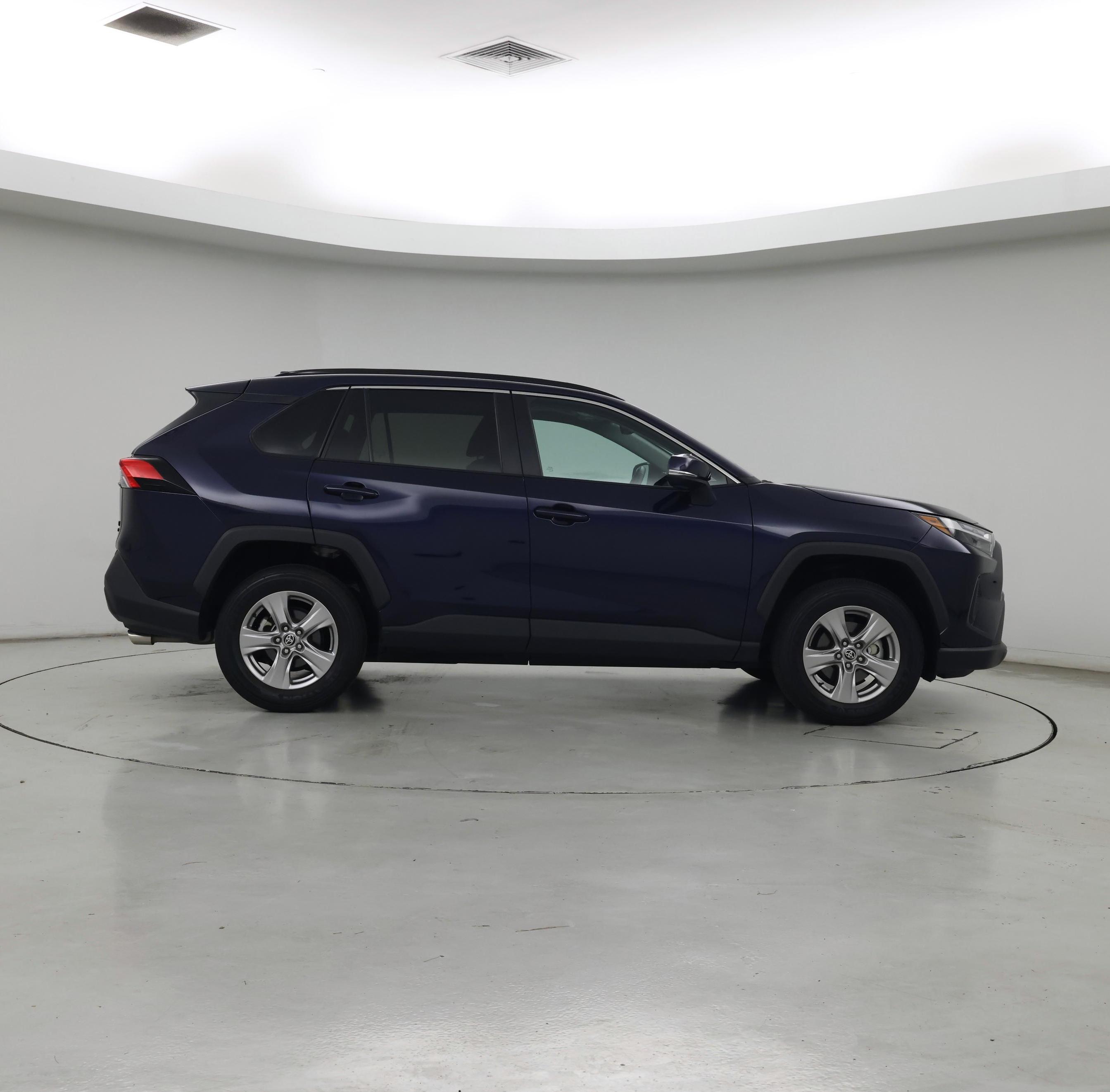 Thumbnail: 2022 Toyota RAV4 - 7