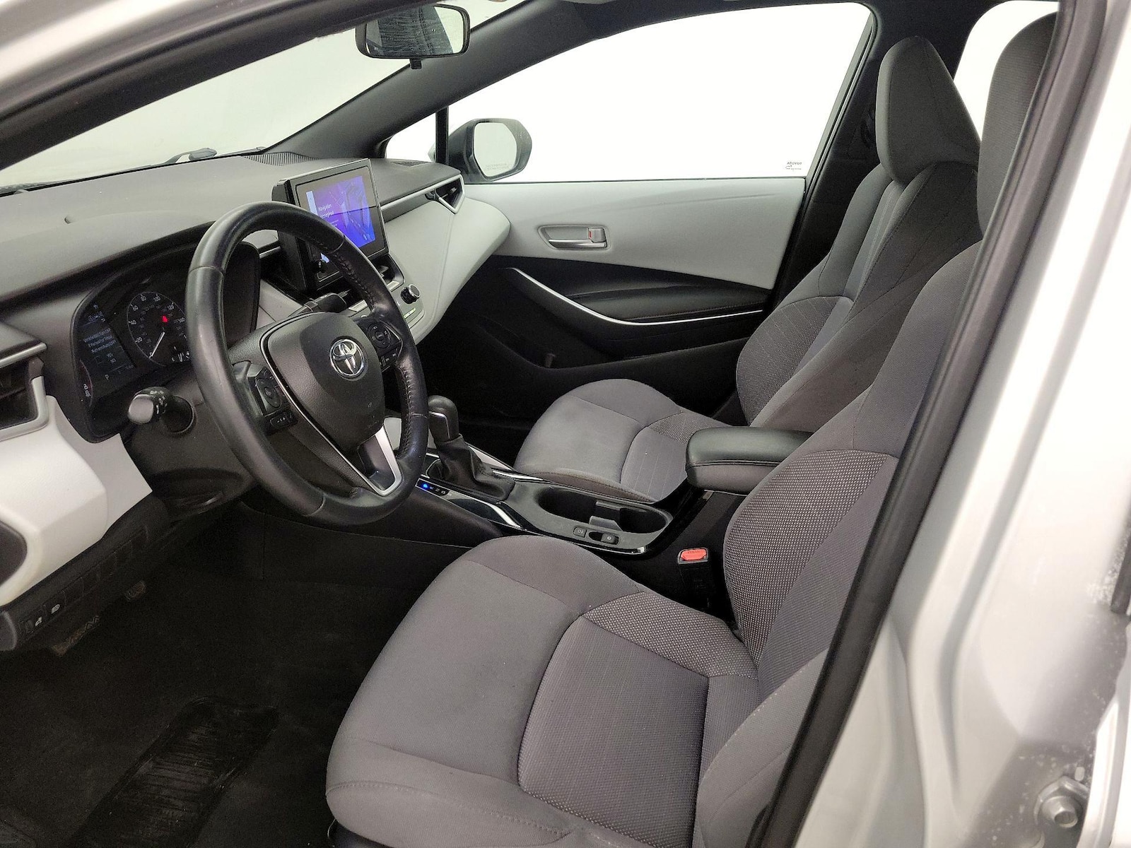 2024 Toyota Corolla SE - Photo 12