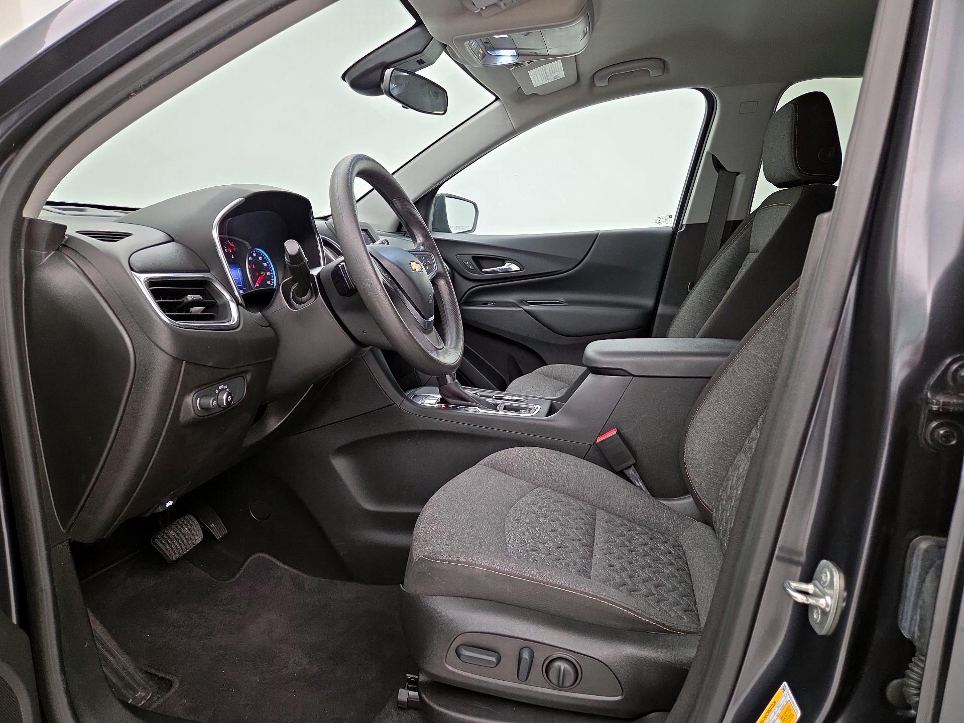 Thumbnail: 2022 Chevrolet Equinox - 11