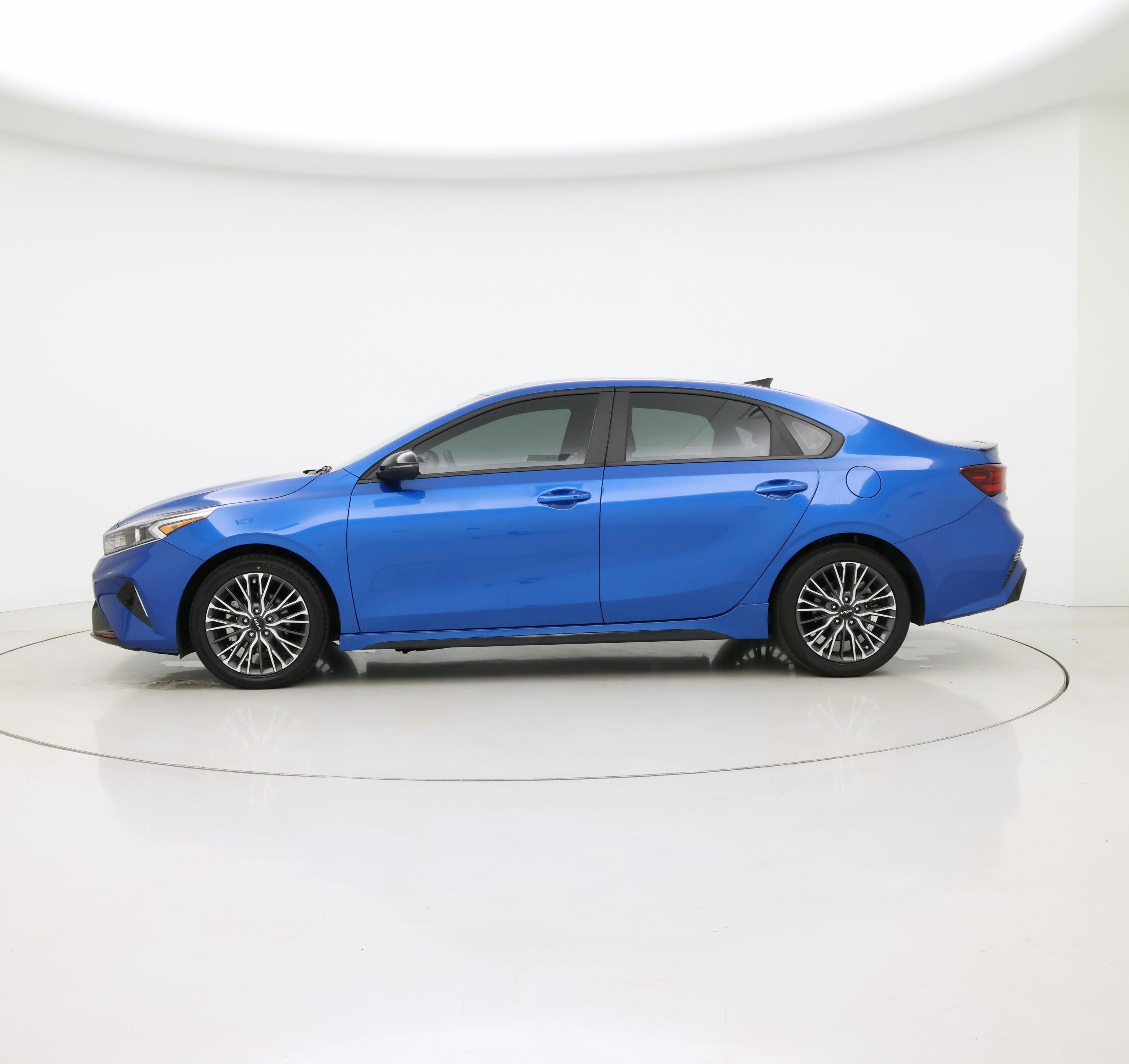 Thumbnail: 2024 Kia Forte - 3