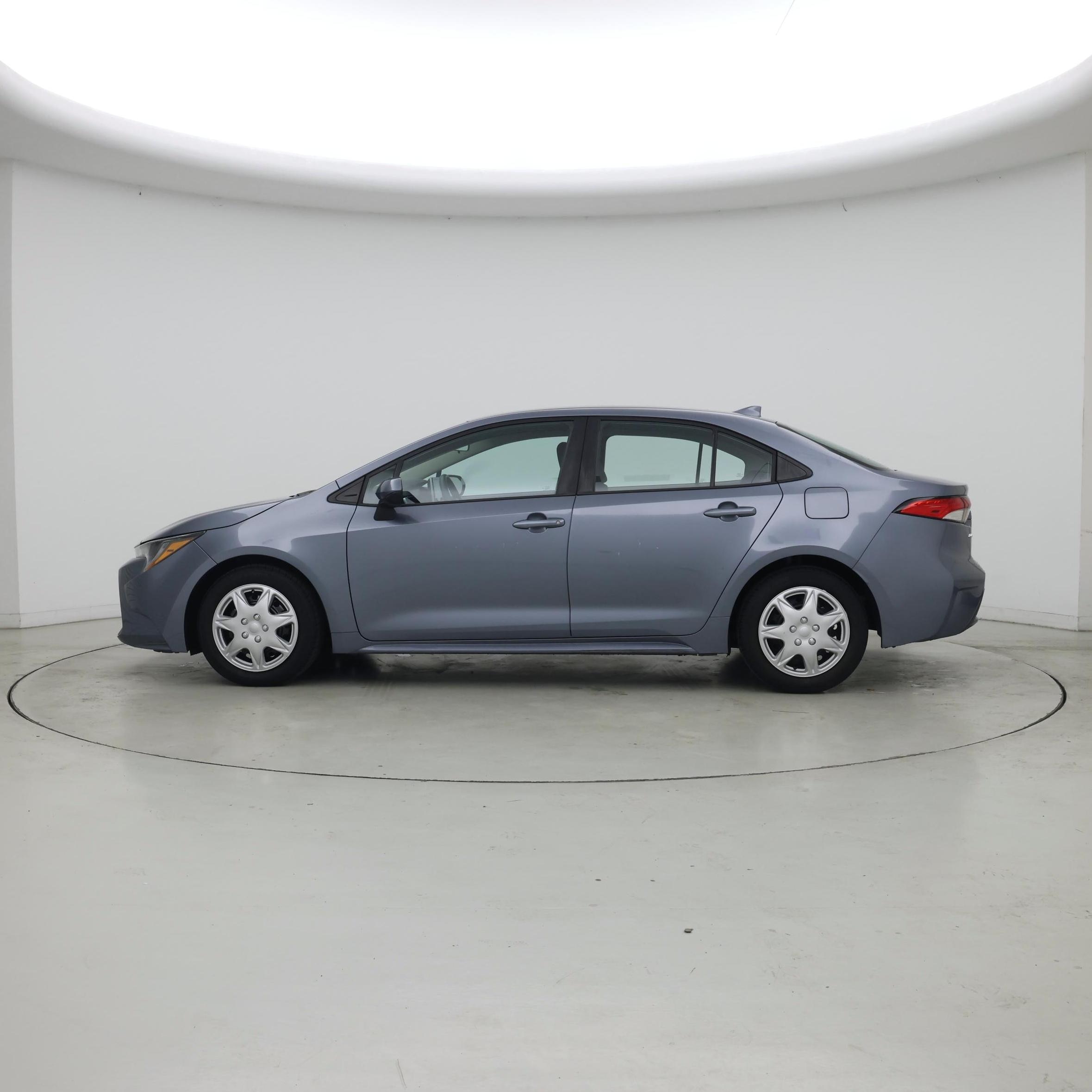 Thumbnail: 2021 Toyota Corolla - 3
