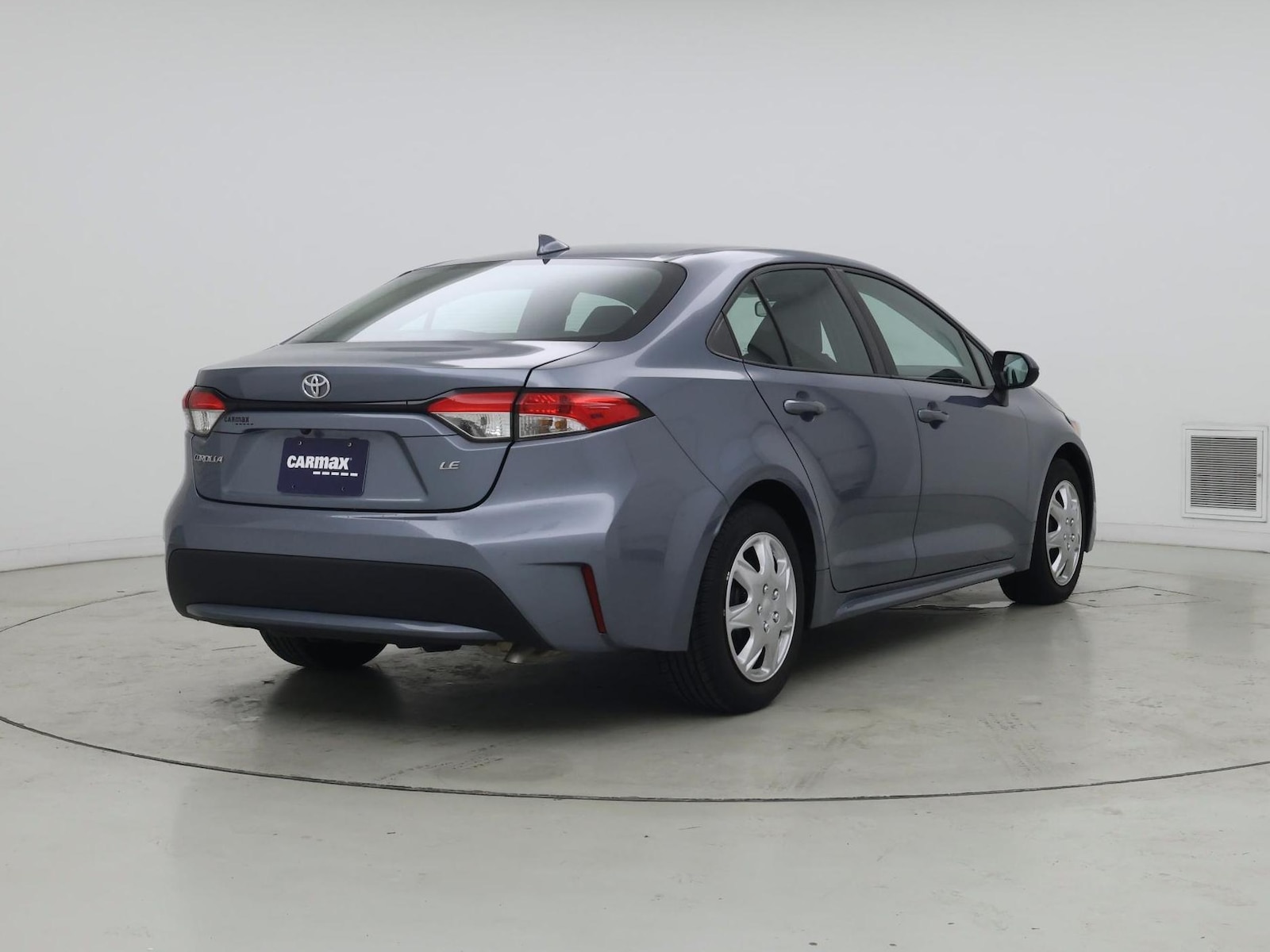 2021 Toyota Corolla LE - Photo 9