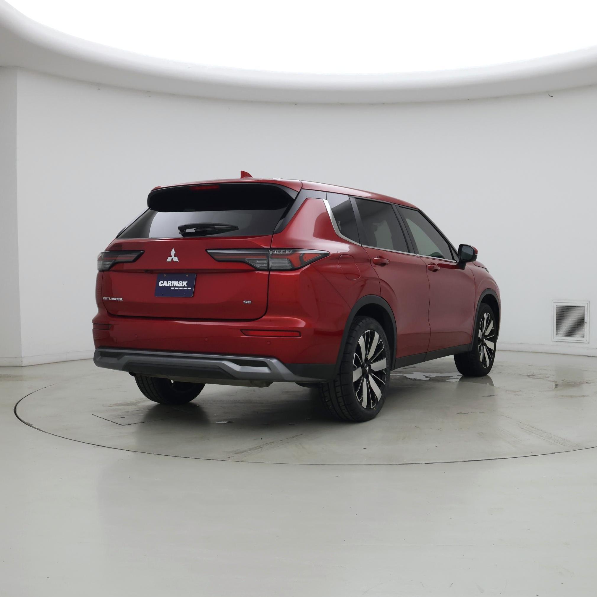 Thumbnail: 2025 Mitsubishi Outlander - 8