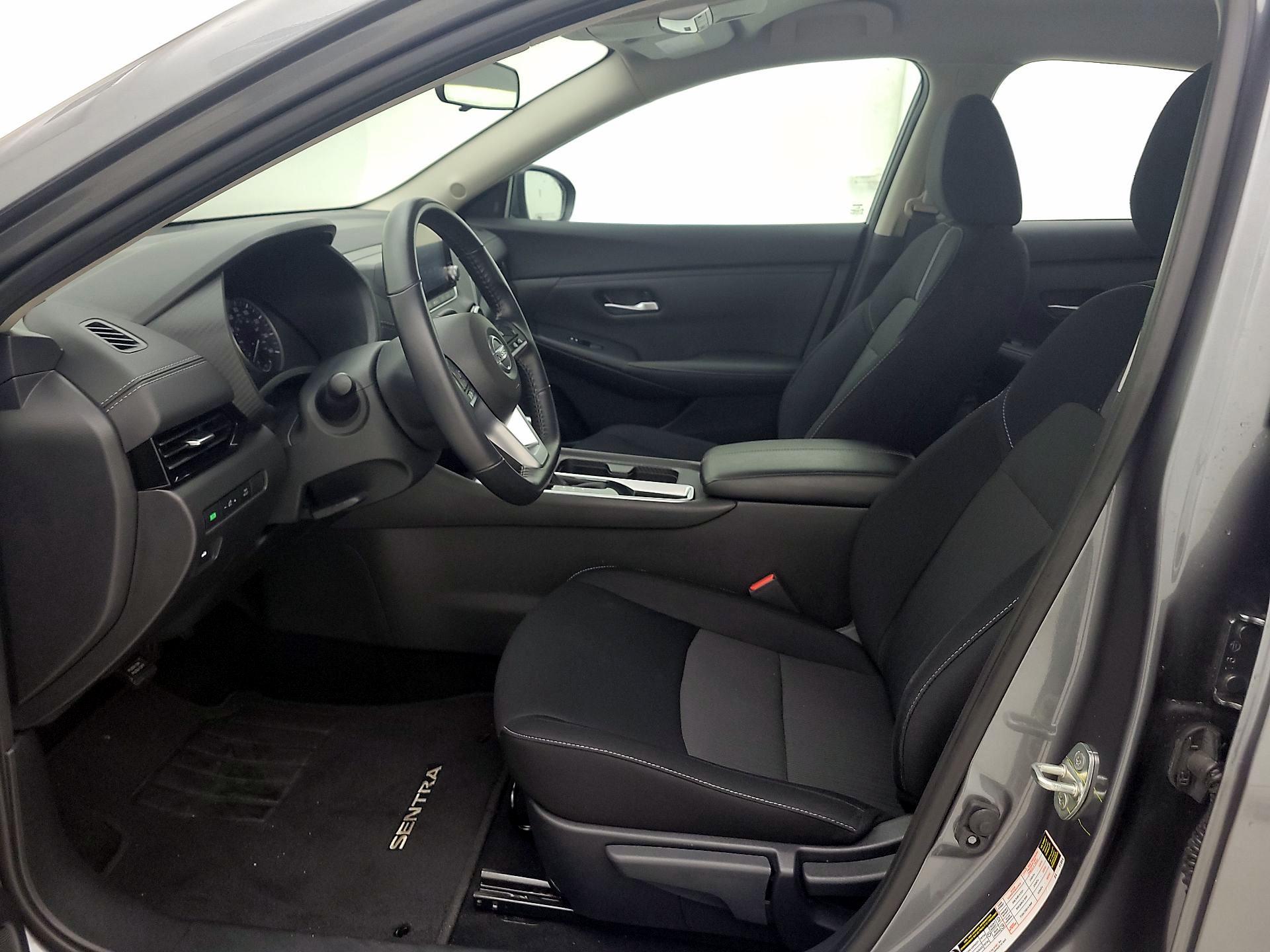 Thumbnail: 2021 Nissan Sentra - 11