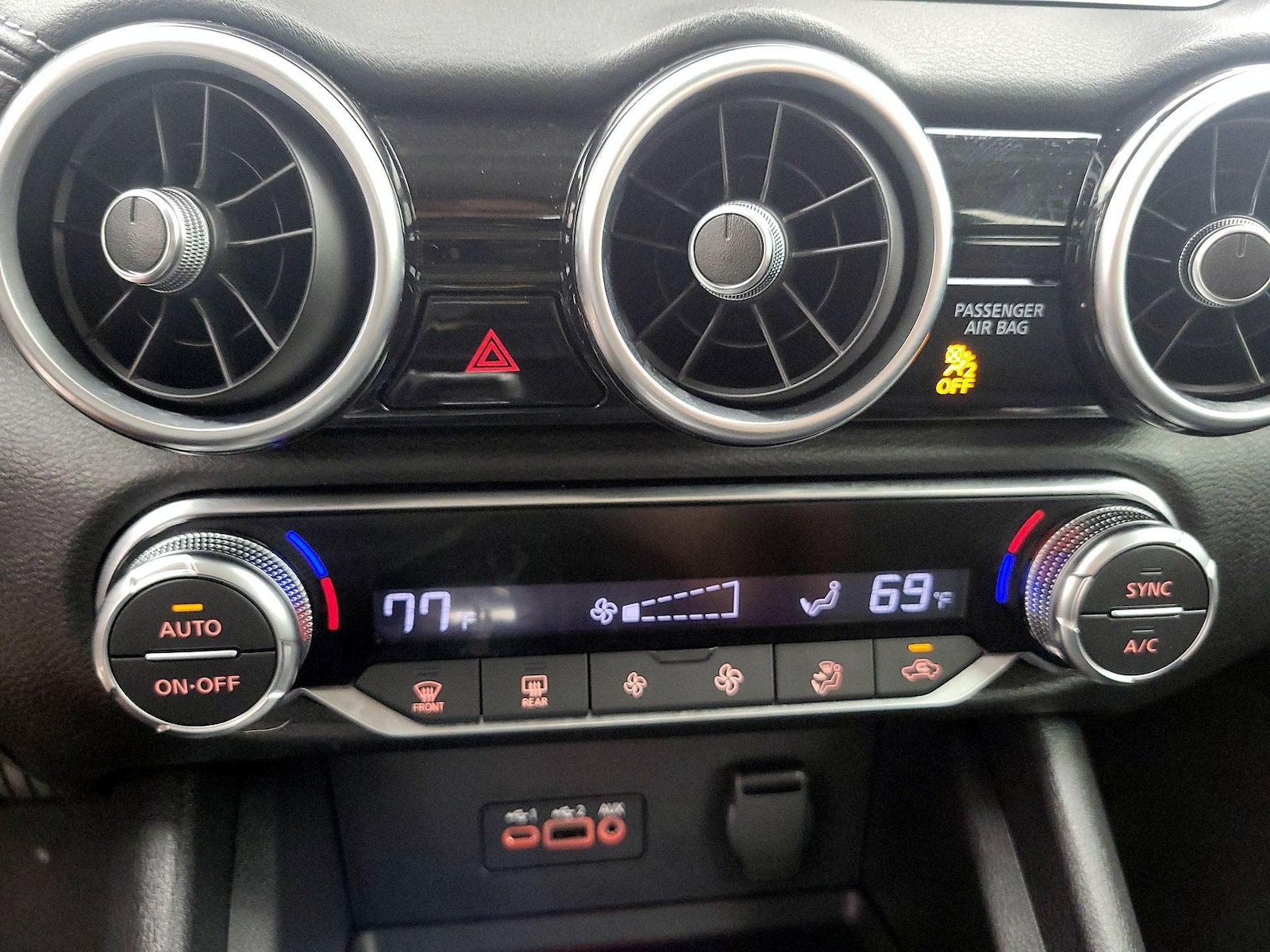 2021 Nissan Sentra SV - Photo 17