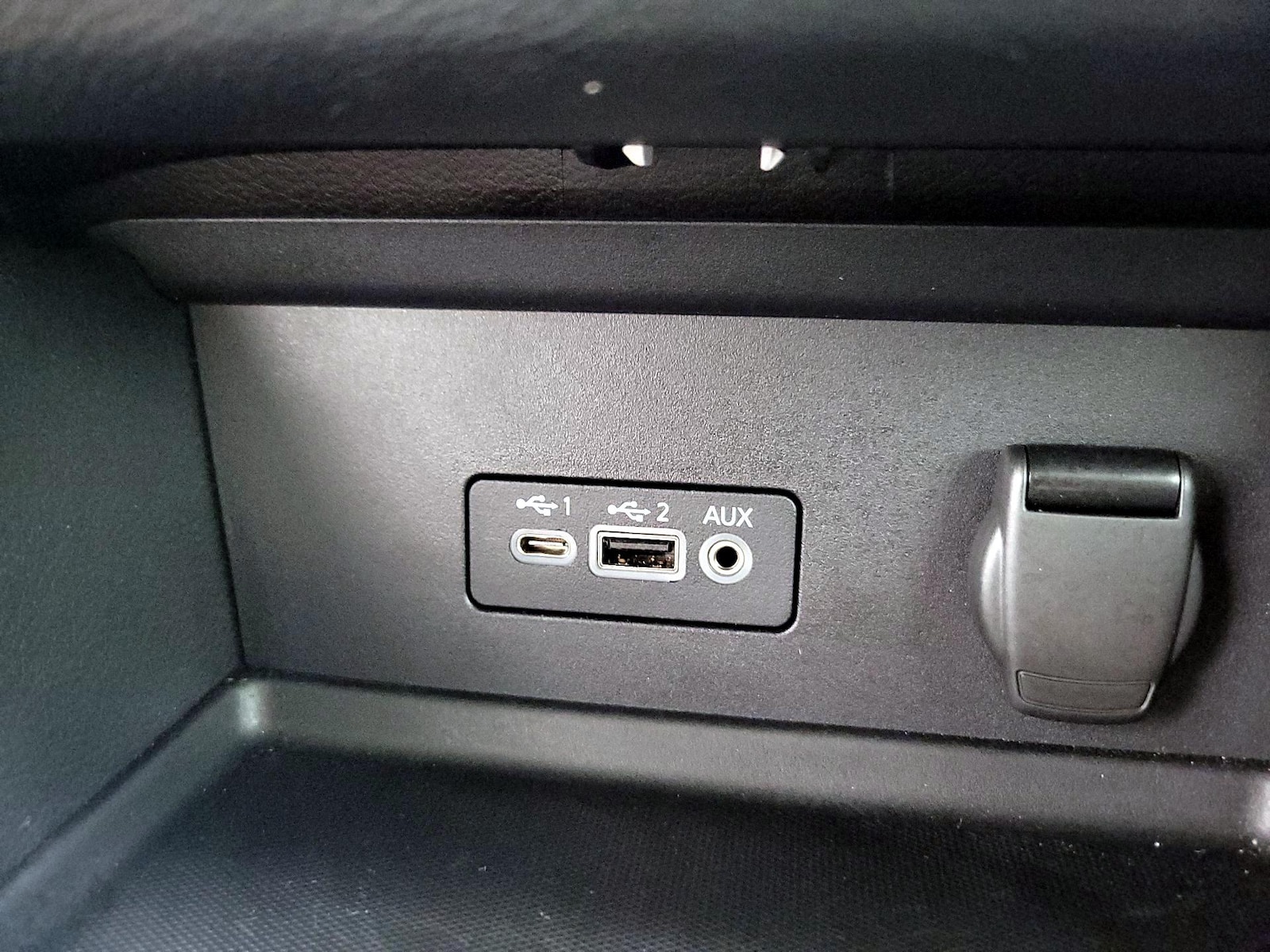 2021 Nissan Sentra SV - Photo 19