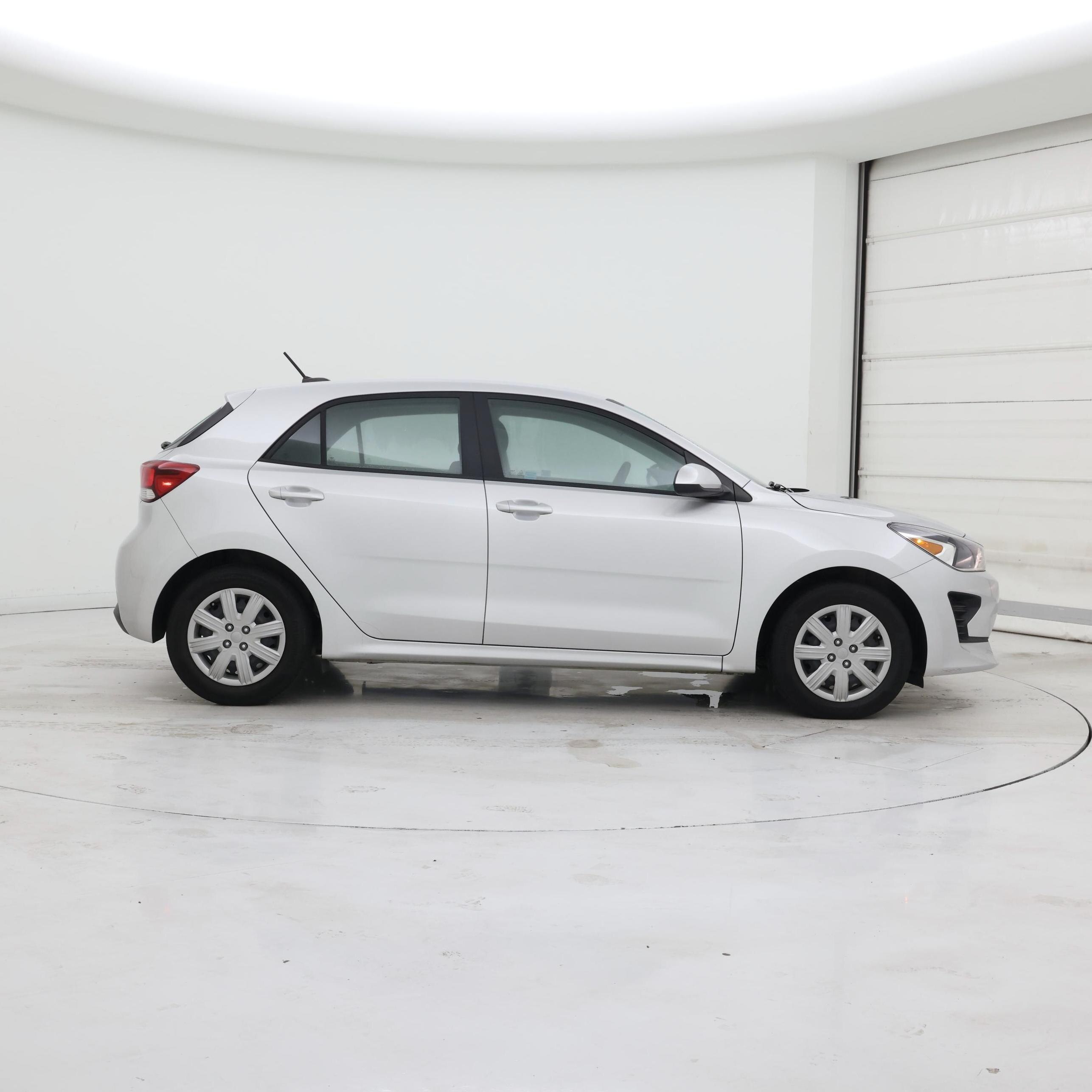 Thumbnail: 2023 Kia Rio - 7