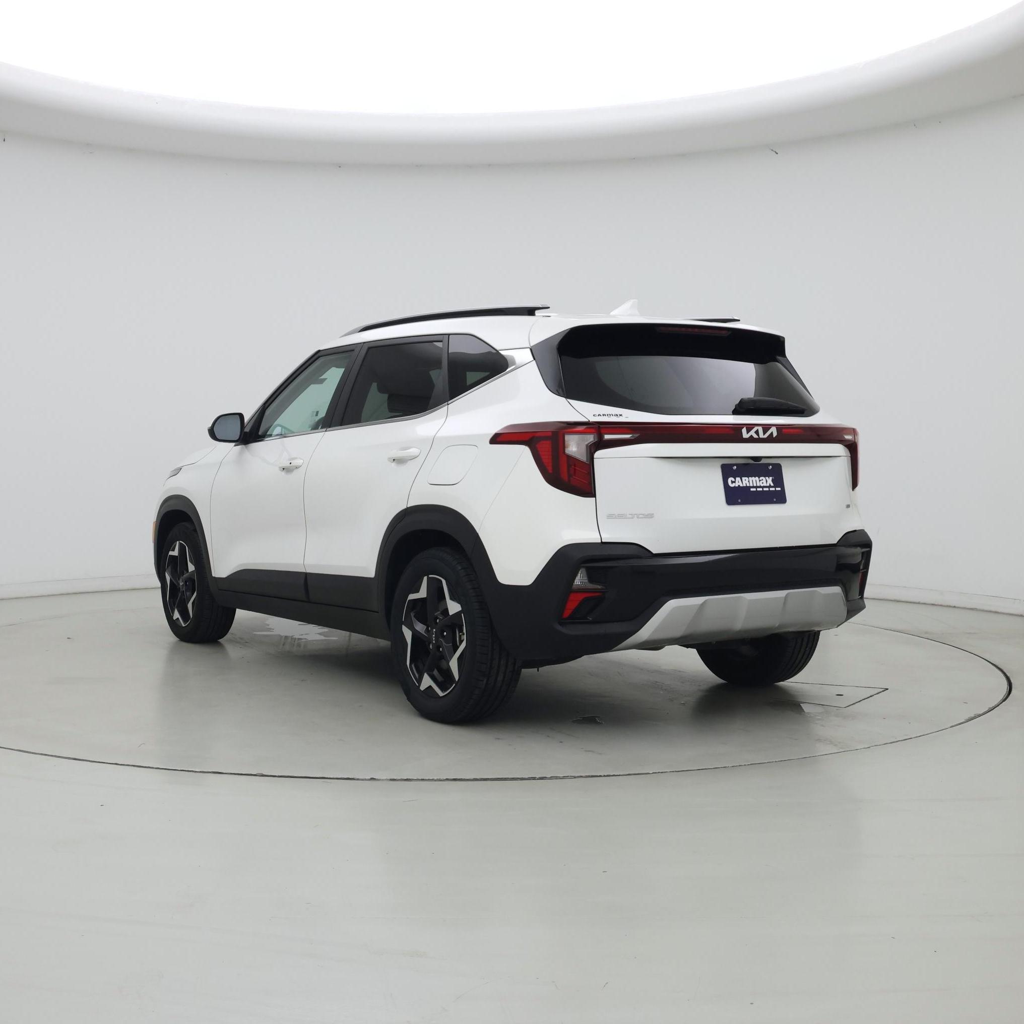Thumbnail: 2024 Kia Seltos - 2