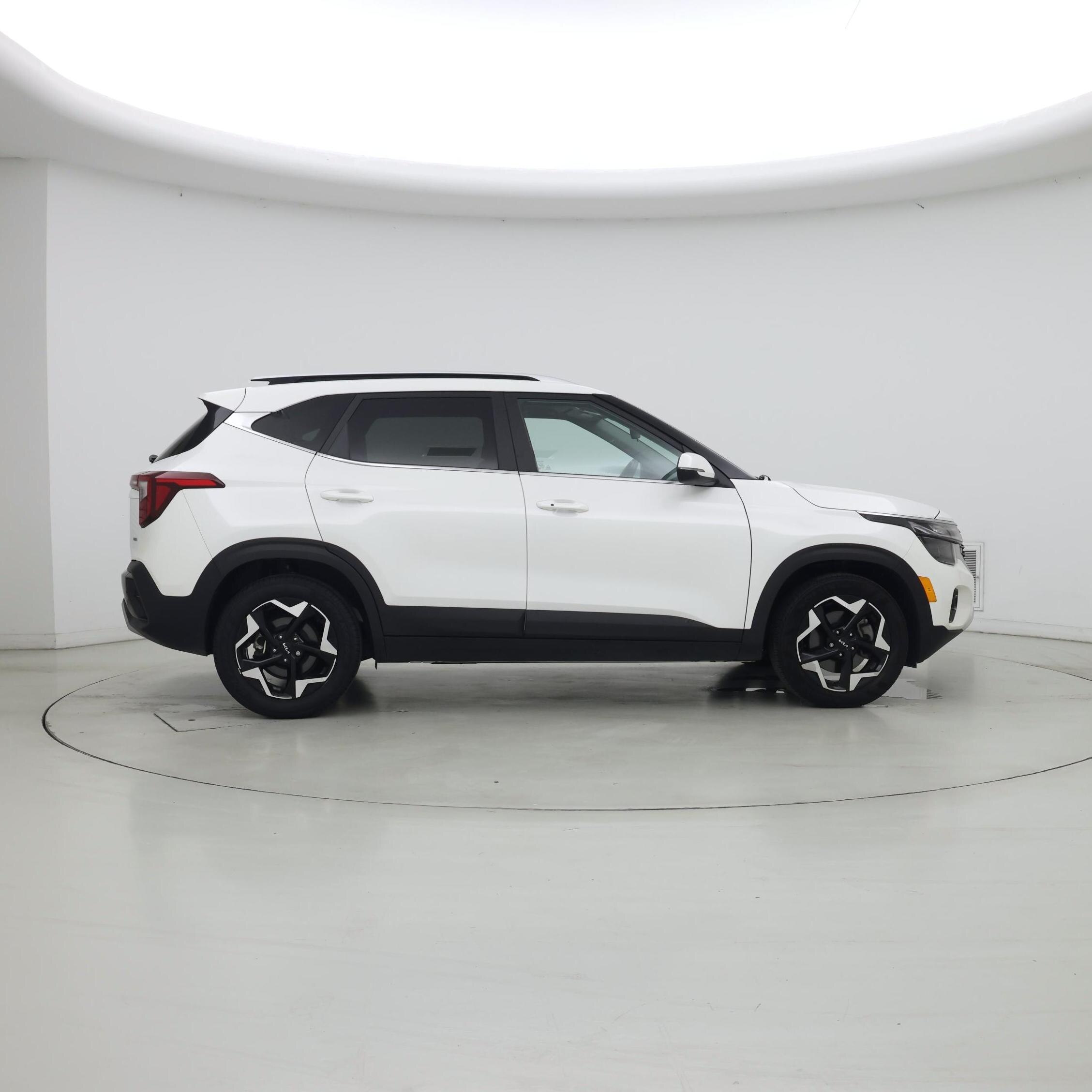 Thumbnail: 2024 Kia Seltos - 7