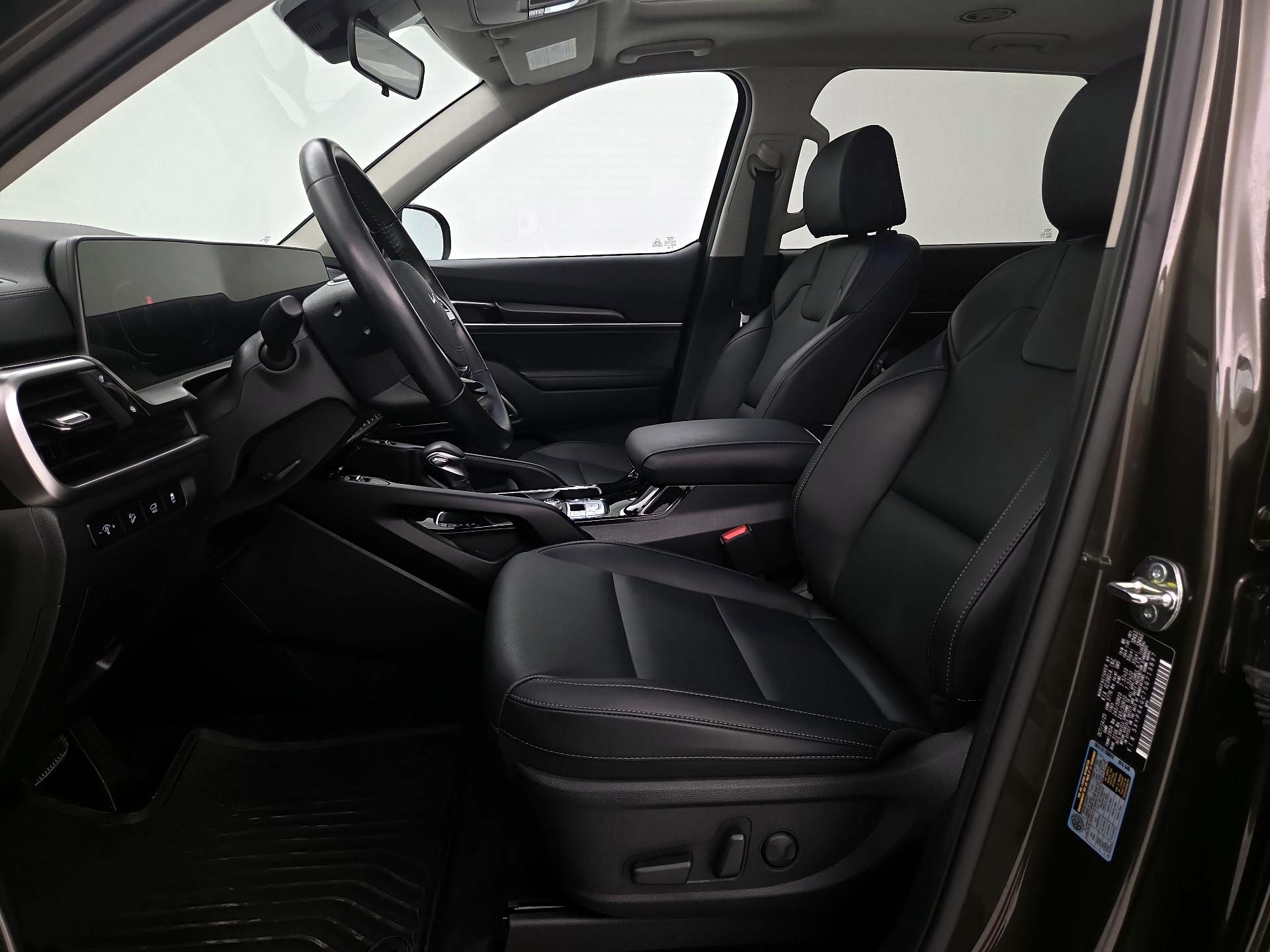 Thumbnail: 2025 Kia Telluride - 11